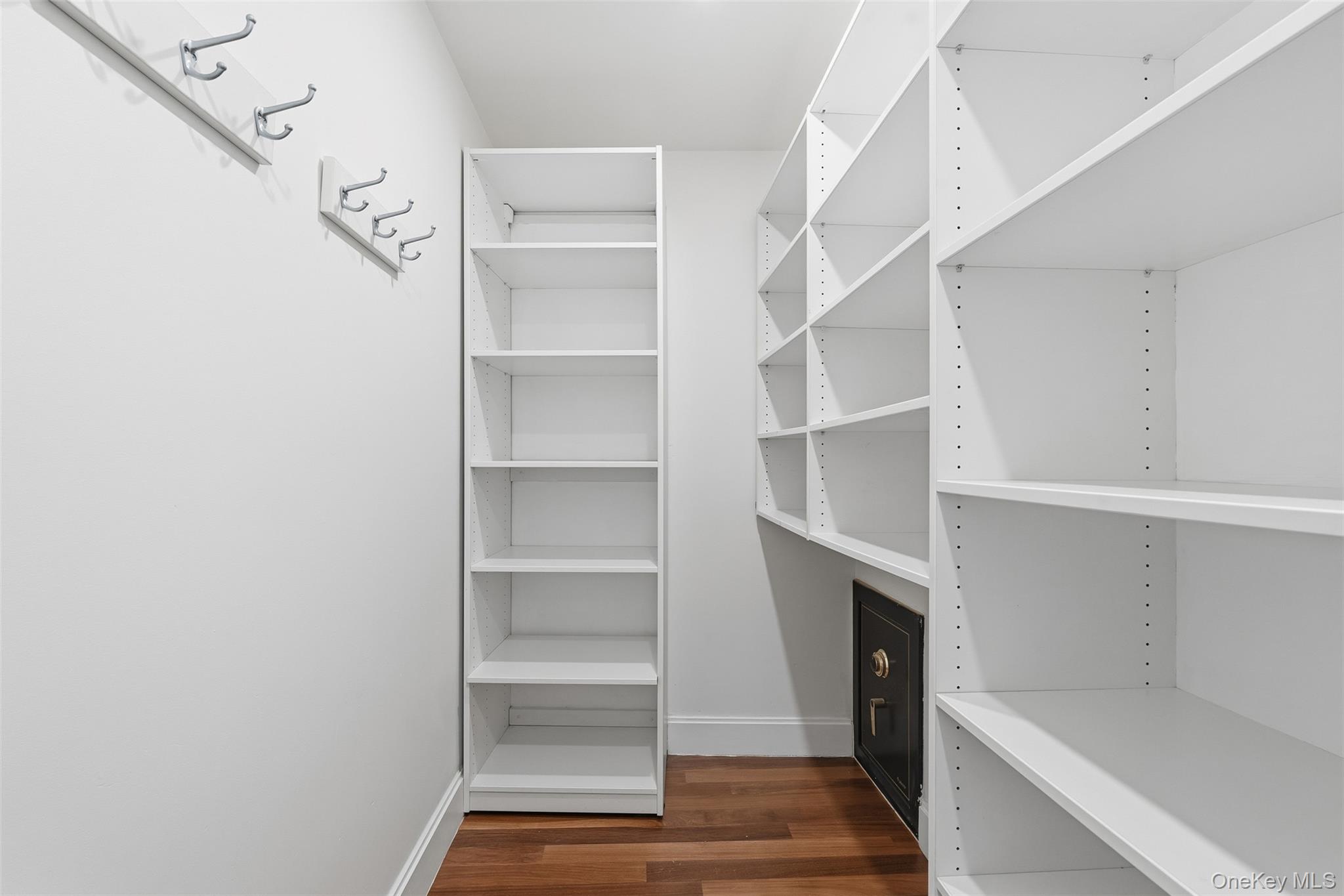 #19 photo, 3220 Arlington Avenue, Bronx , NY 10463