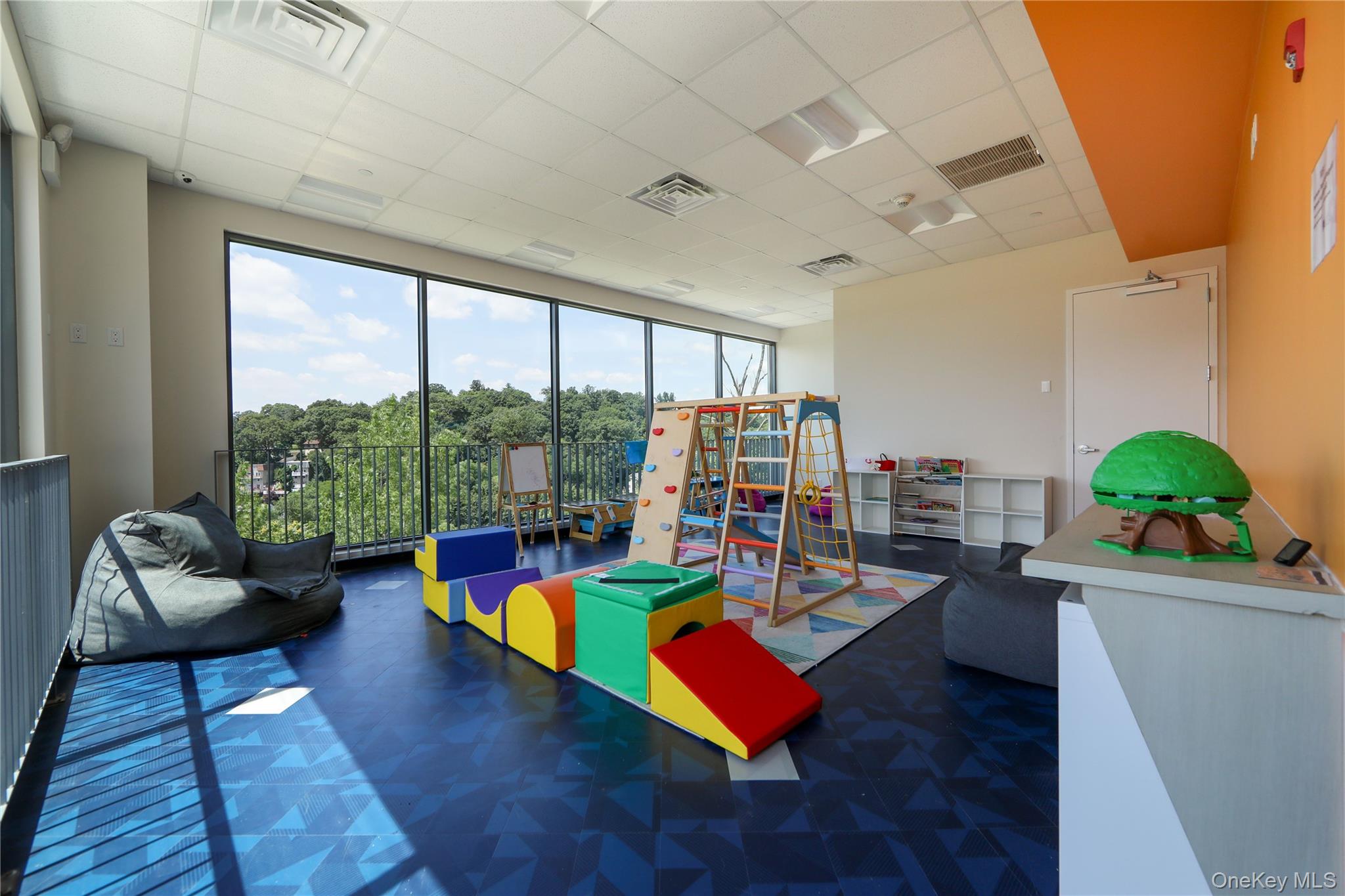 #8 photo, 701 Ridge Hill, Yonkers , NY 10710