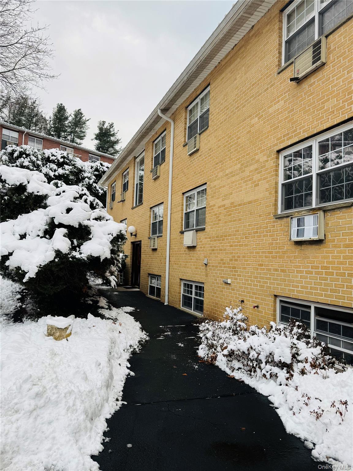 #2 photo, 8 Dove Court, Croton-on-Hudson , NY 10520