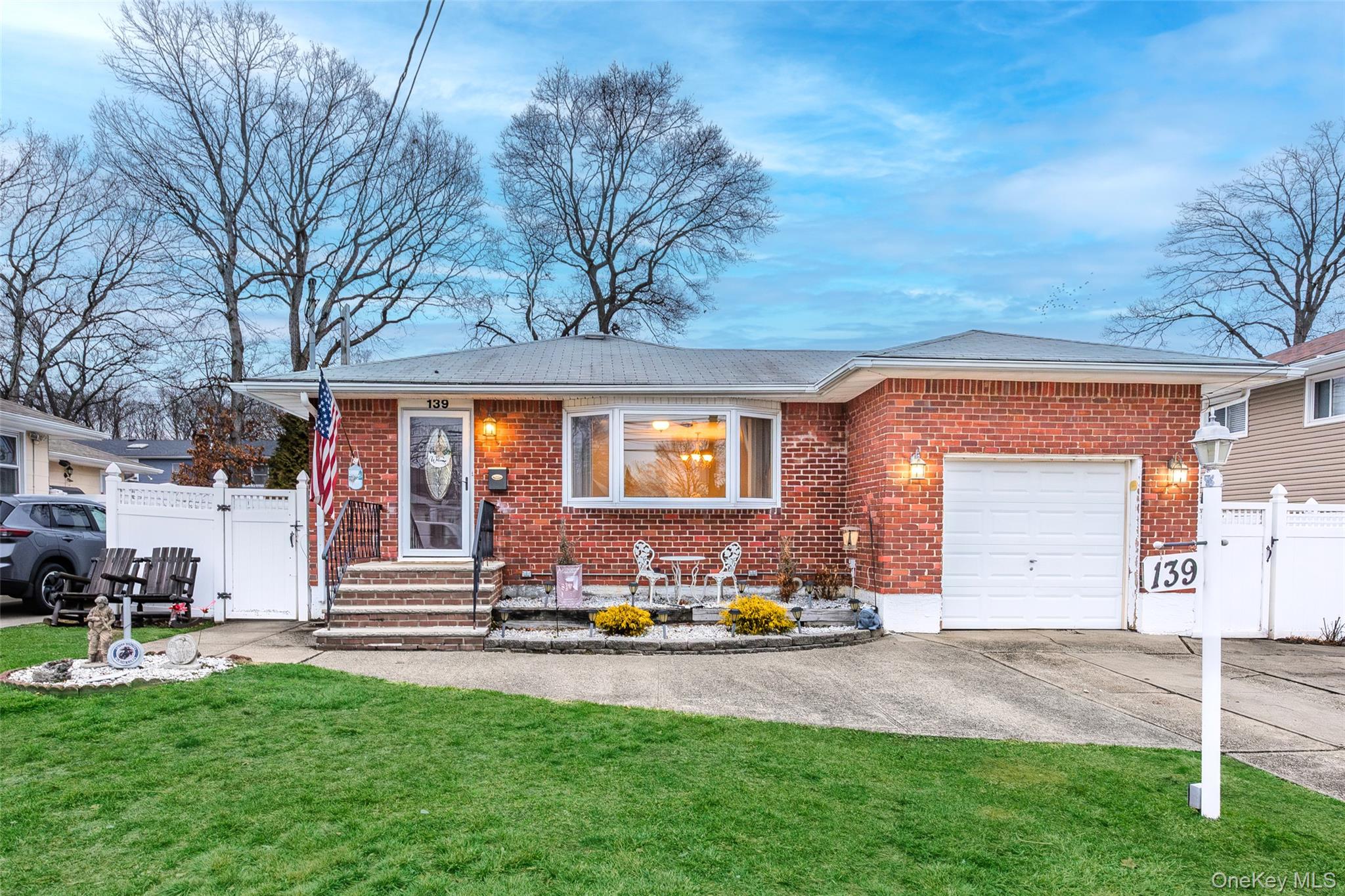 #4 photo, 139 N Linden Street, 长岛 Massapequa , NY 11758