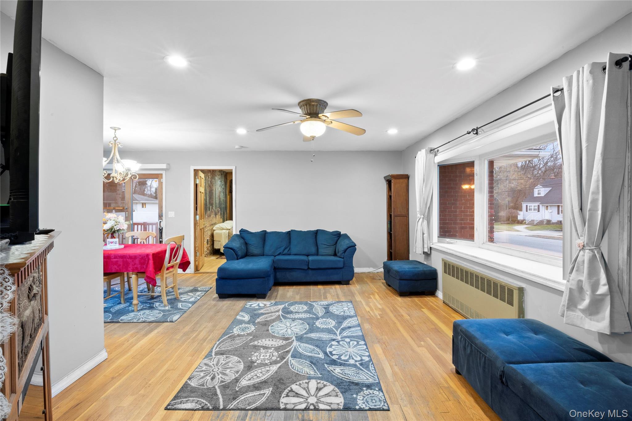 #6 photo, 139 N Linden Street, 长岛 Massapequa , NY 11758