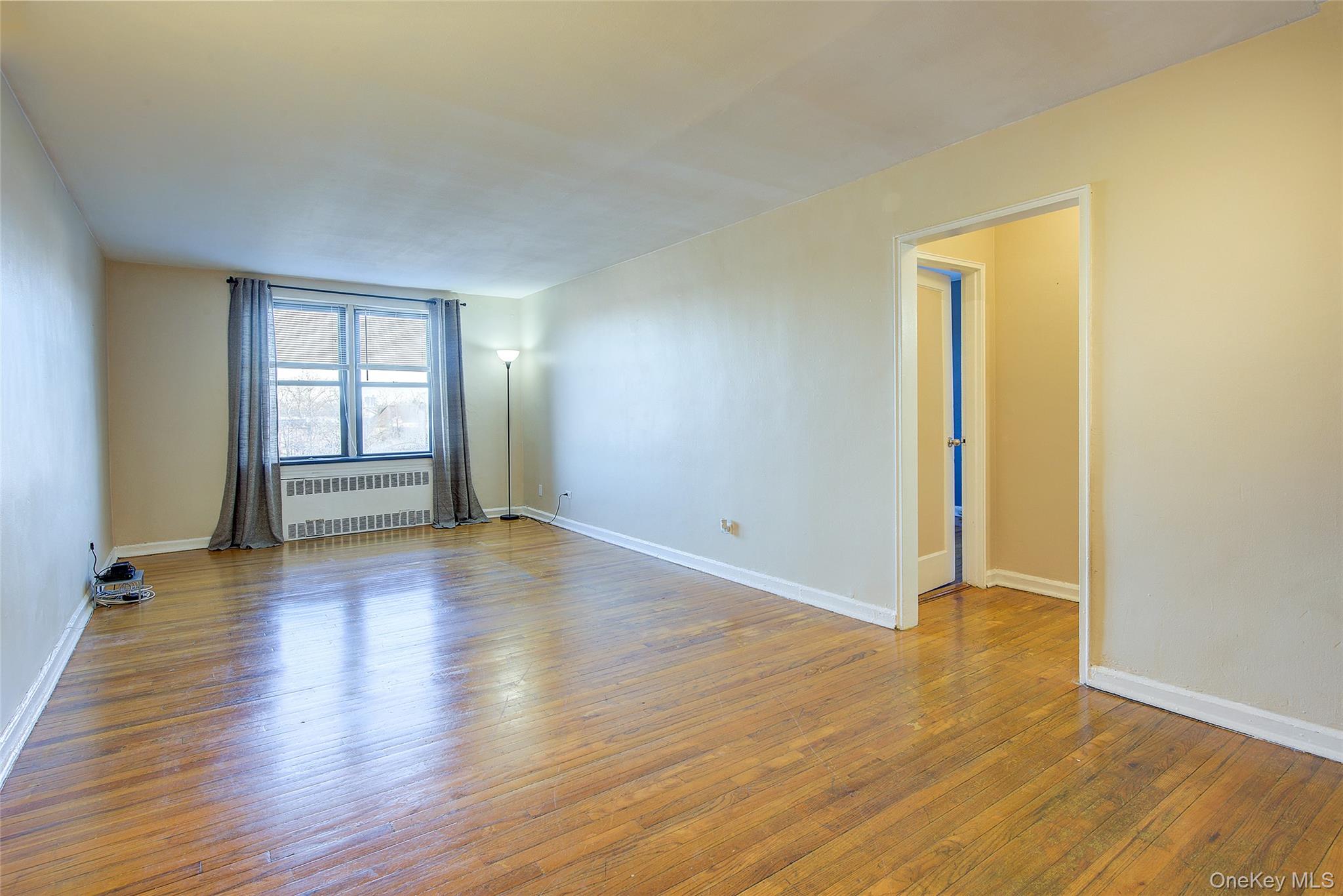 #7 photo, 65-35 108th, 뉴욕퀸즈 Forest Hills , NY 11375