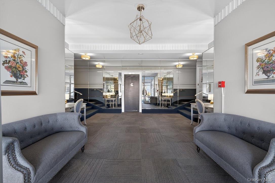 #5 photo, 366 Stewart Avenue, 롱 아일랜드 Garden City , NY 11530