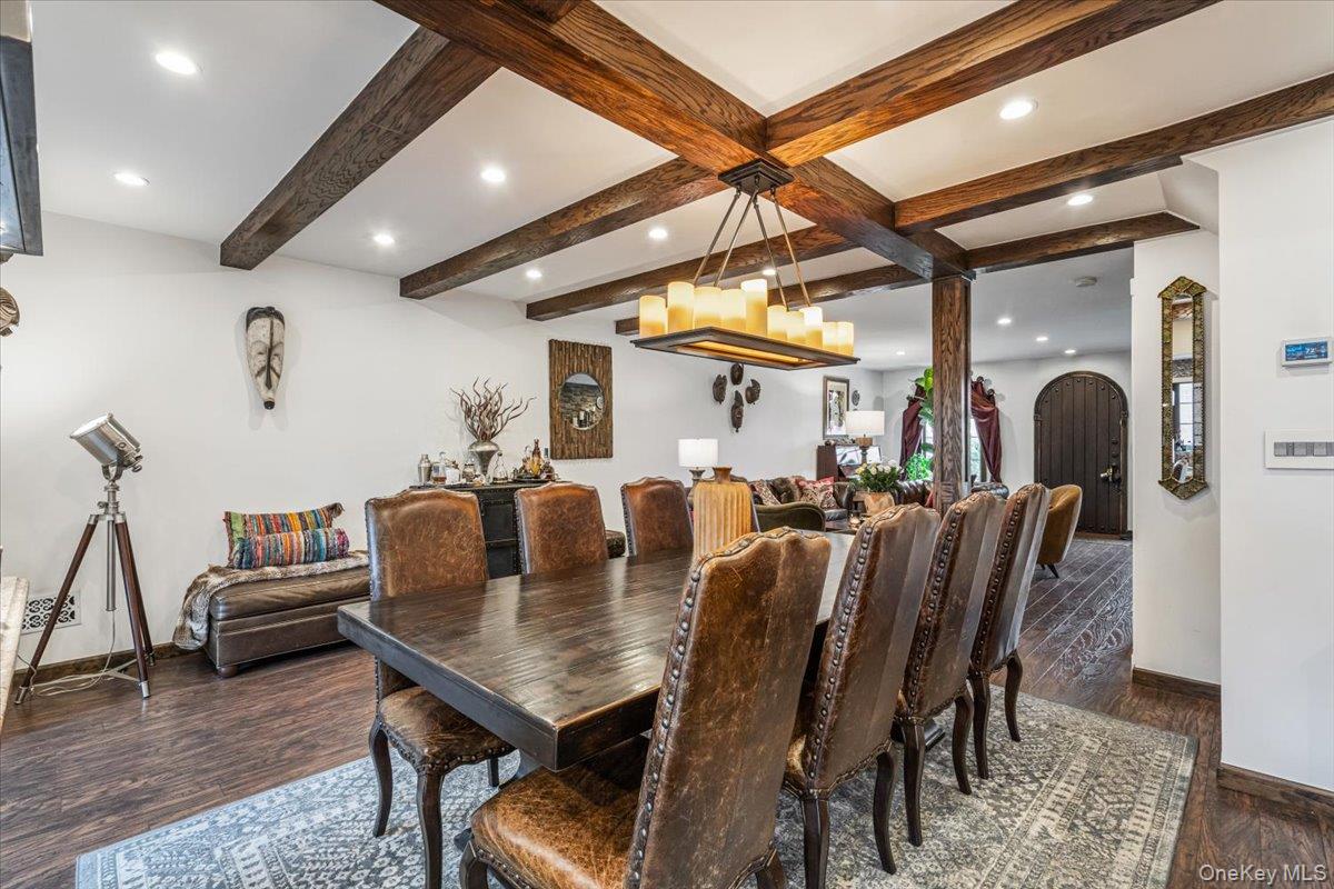 #10 photo, 68-48 Fleet Street, קווינס Forest Hills , NY 11375