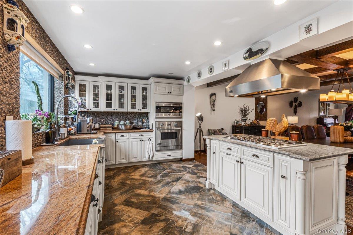 #9 photo, 68-48 Fleet Street, קווינס Forest Hills , NY 11375