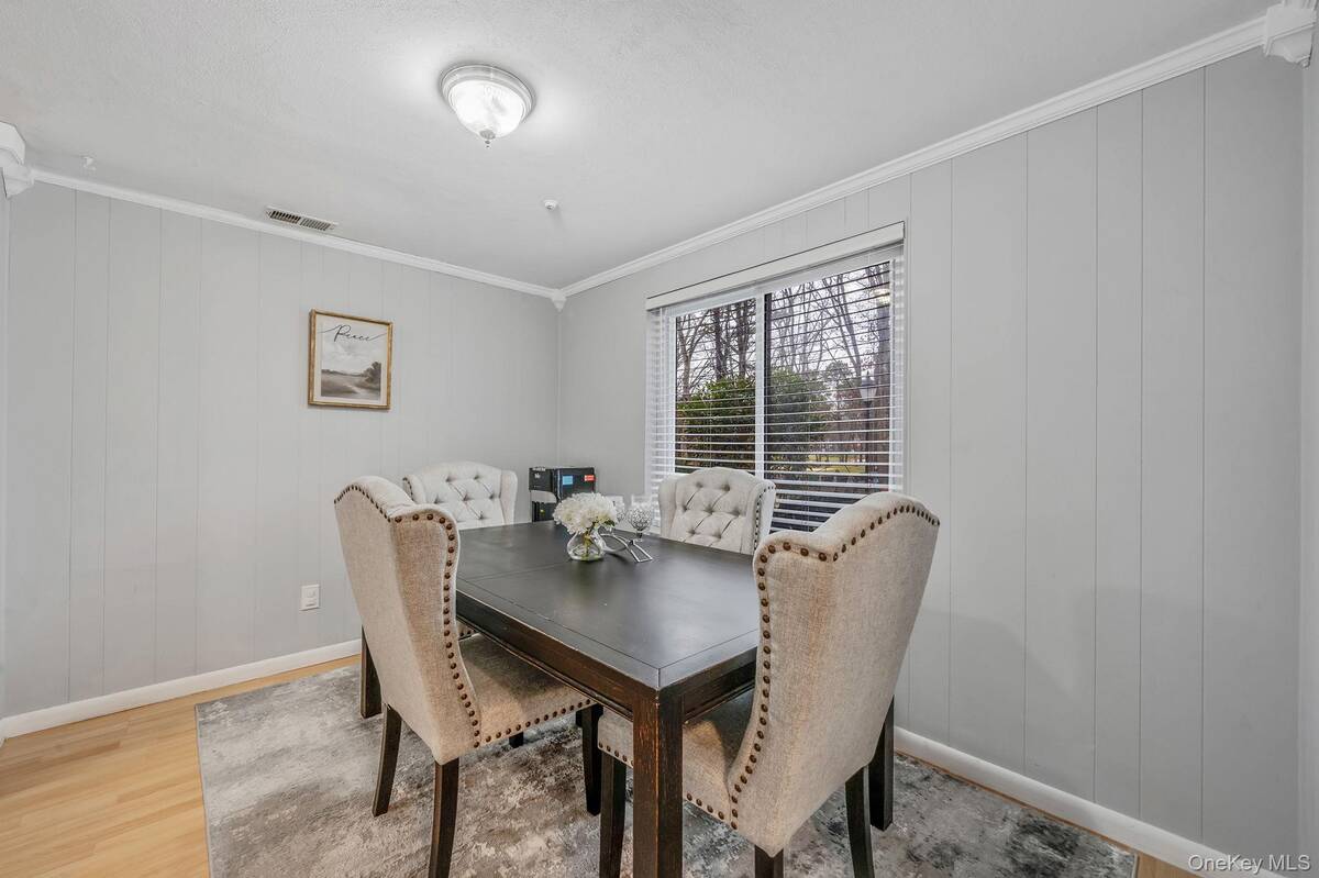 #7 photo, 202 Birchwood Road, Саффолк ‖ Medford , NY 11763