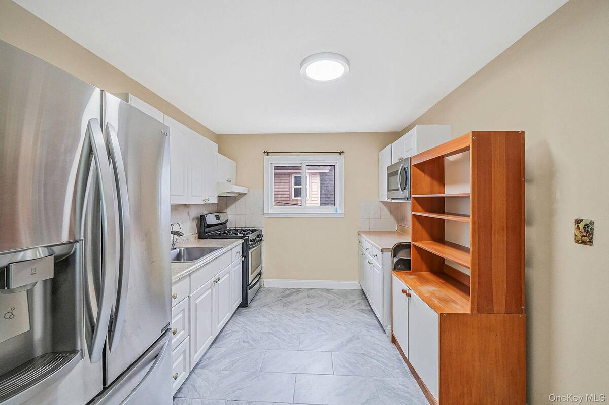 #14 photo, 260 Yale Street, מחוז נסאו Hempstead , NY 11550