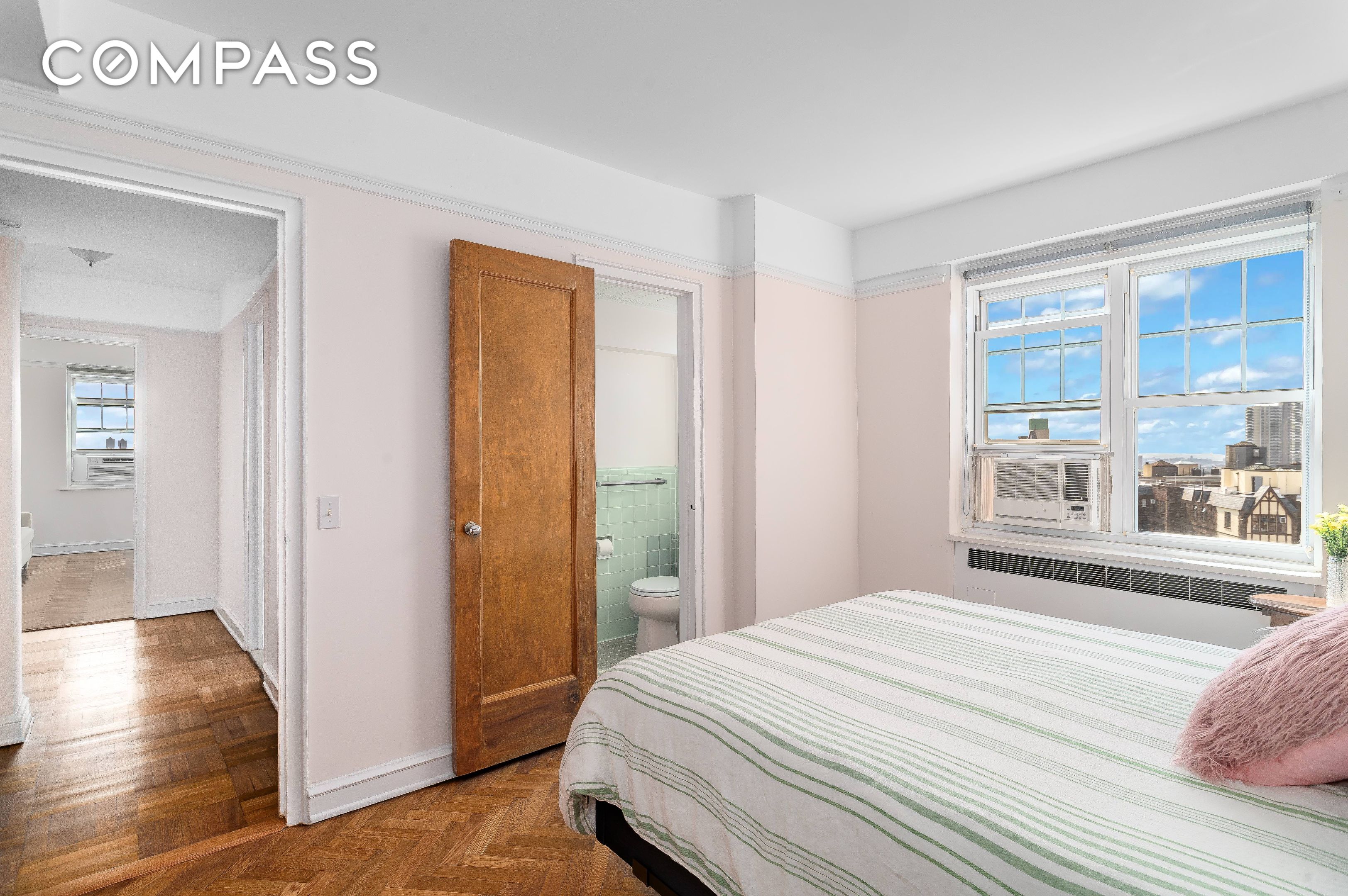 #17 photo, 140 Cabrini Boulevard, मैनहटन Hudson Heights , NY 10033