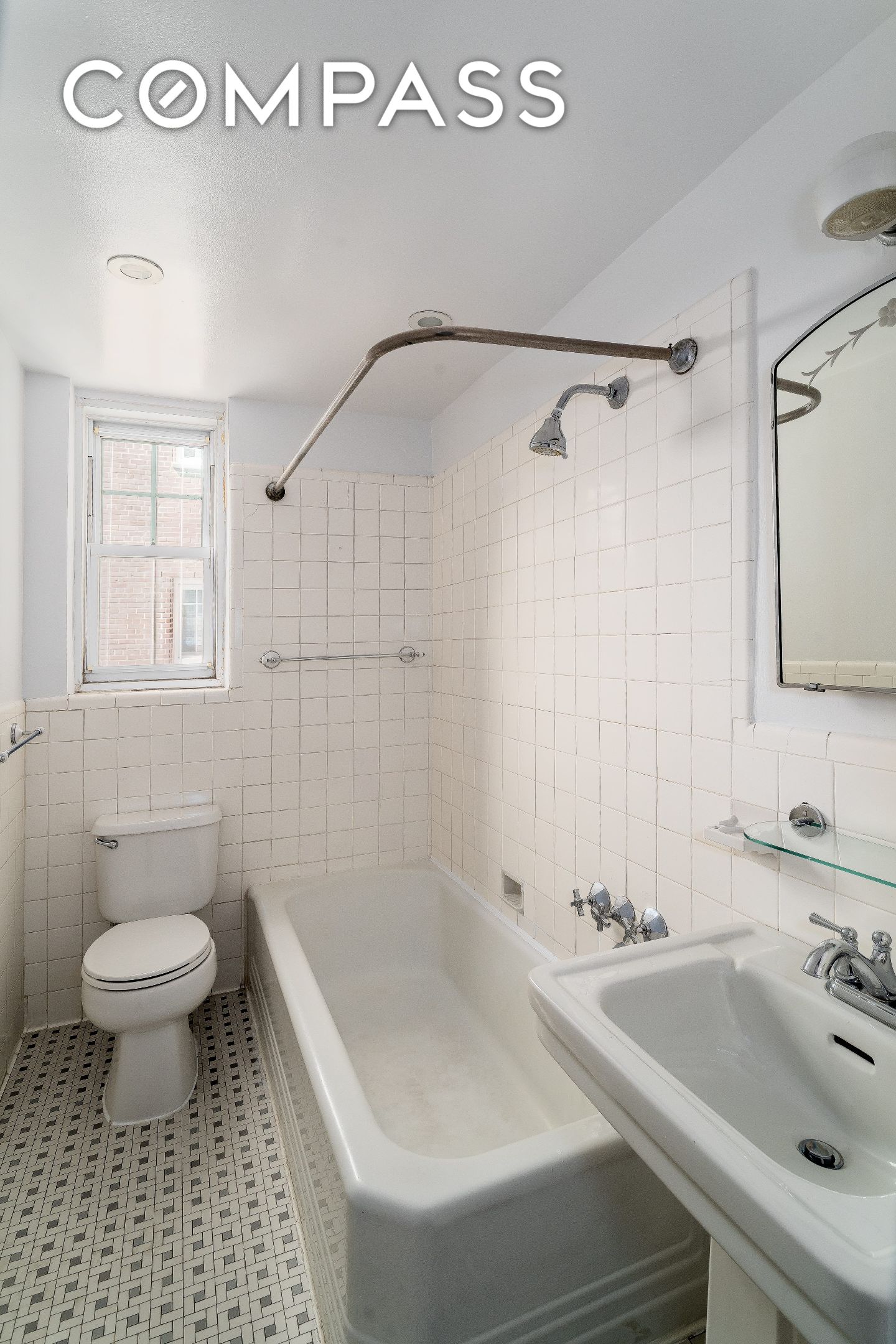 #14 photo, 120 Cabrini Boulevard, Манхэттен ‖ Hudson Heights , NY 10033