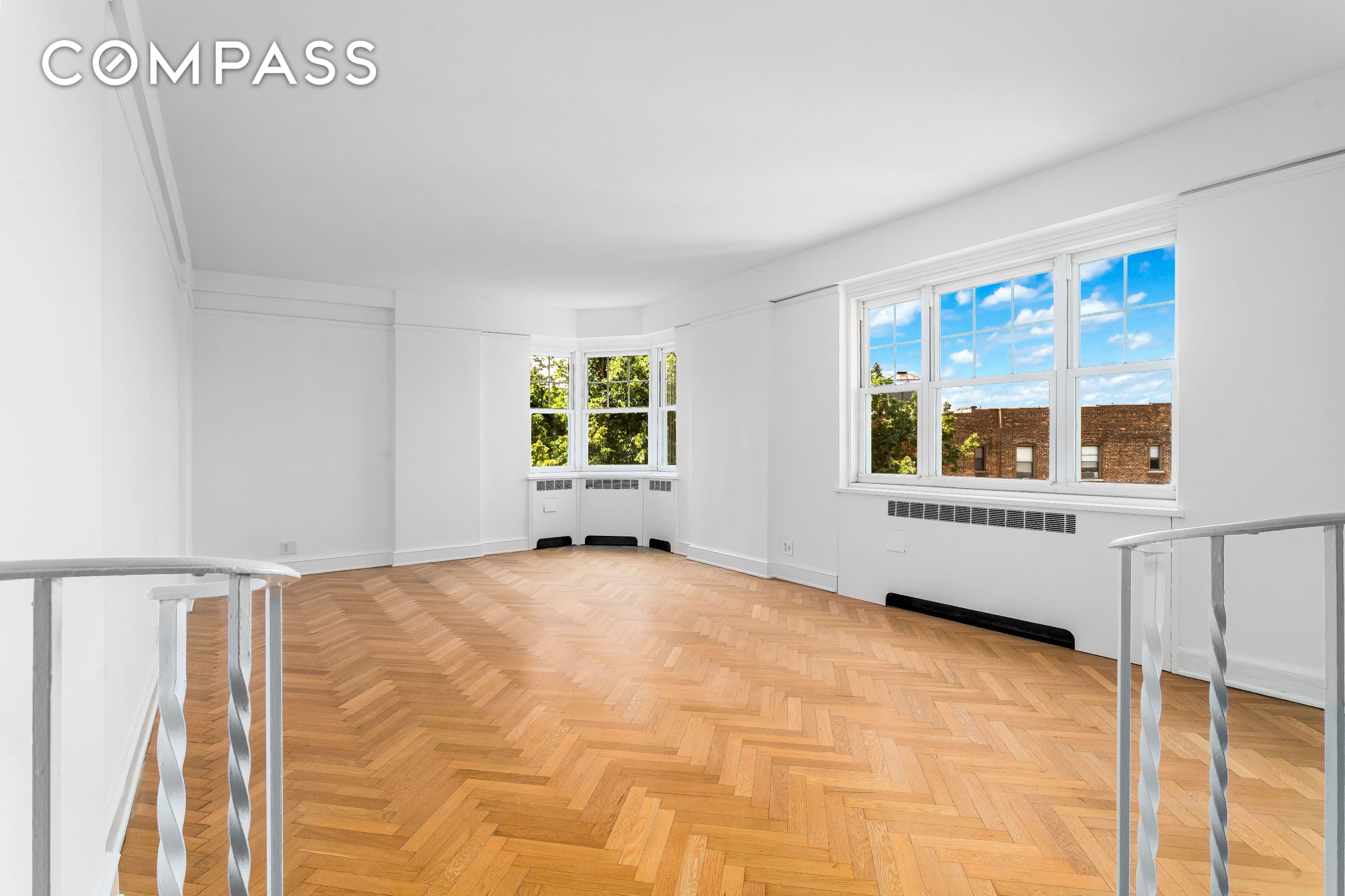 #3 photo, 120 Cabrini Boulevard, Манхэттен ‖ Hudson Heights , NY 10033