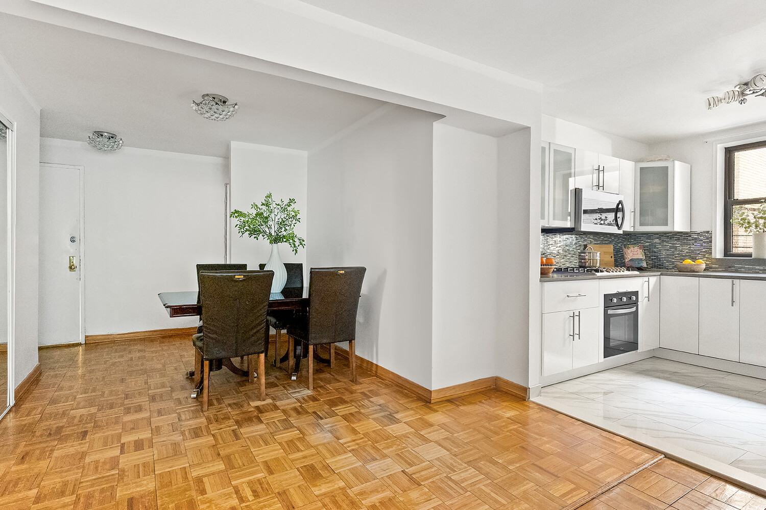 #4 photo, 275 WEBSTER Avenue, Kensington , NY 11230