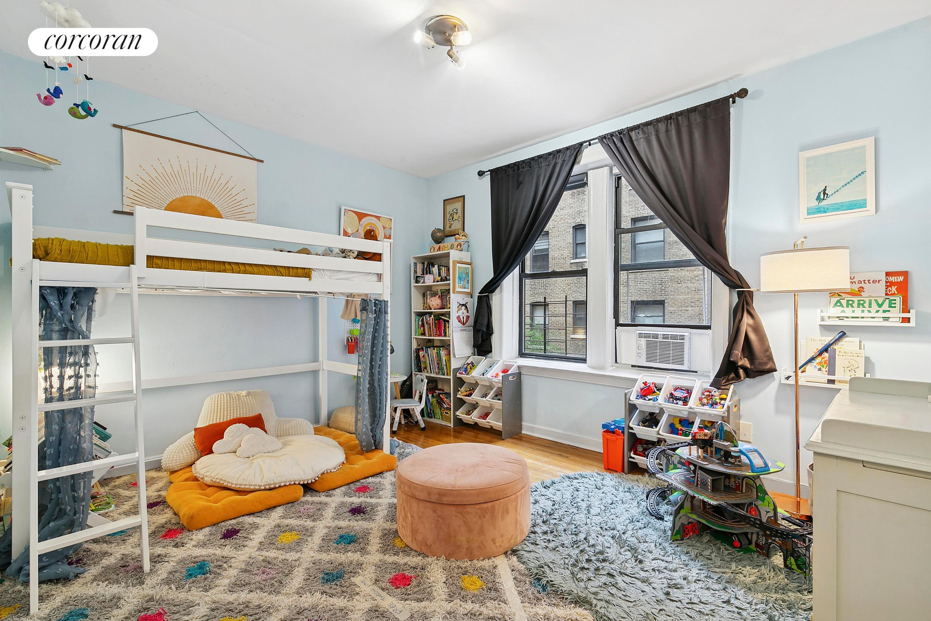 #7 photo, 860 W 181ST Street, मैनहटन Hudson Heights , NY 10033