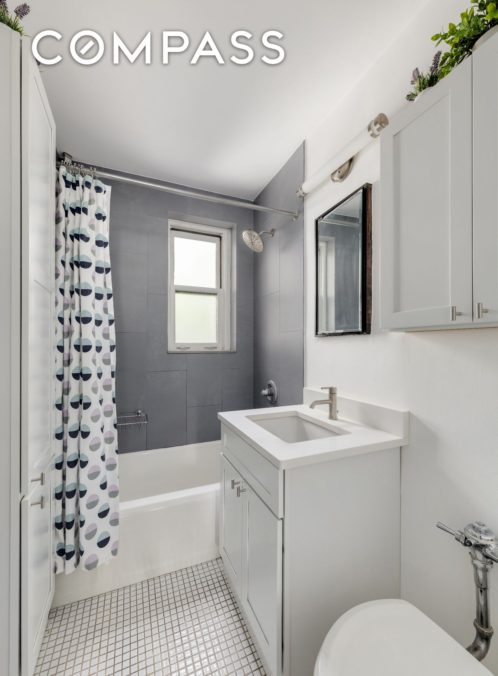 #6 photo, 2 Grove Street, West Village , NY 10014