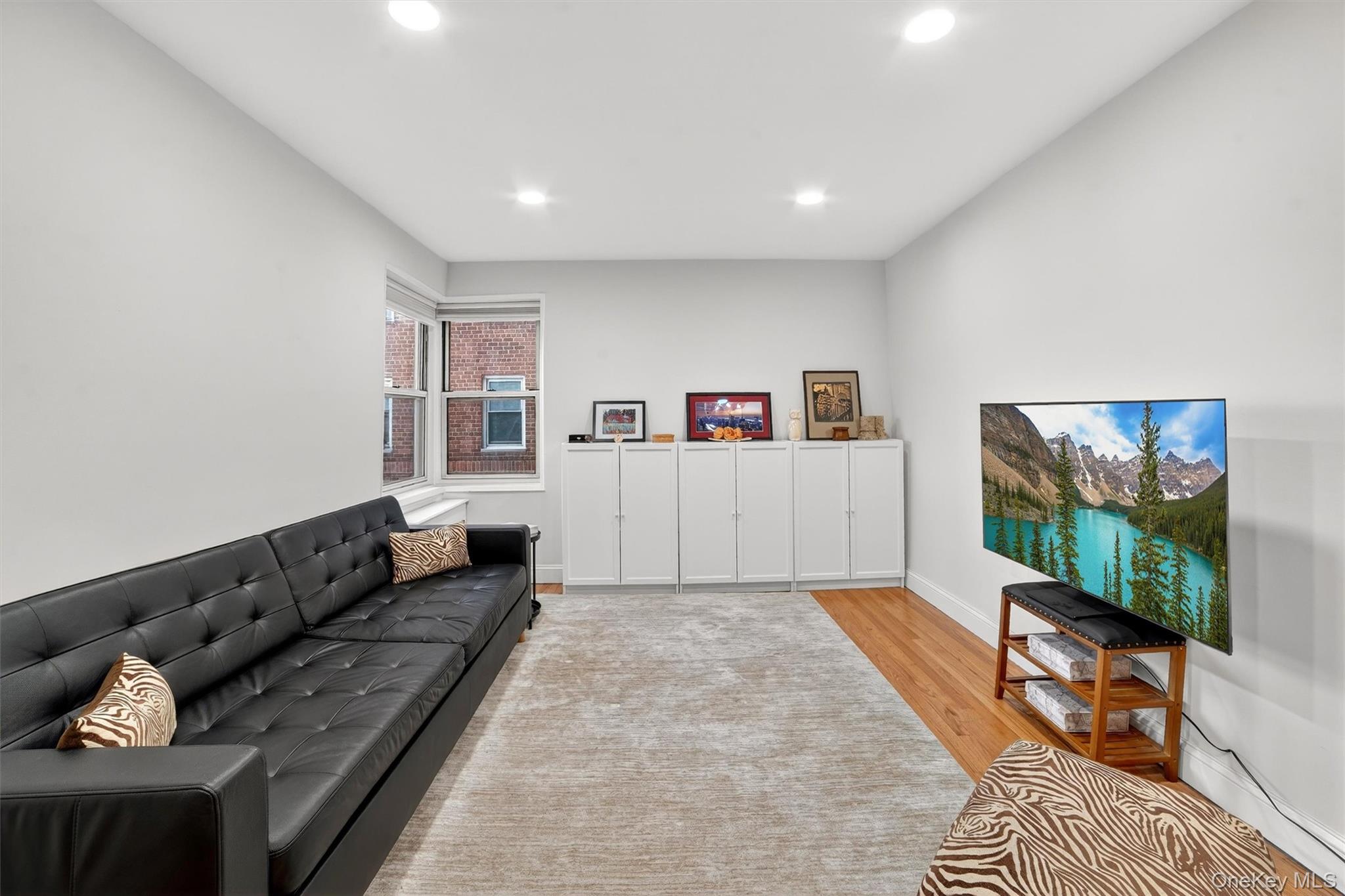 #7 photo, 60 Locust Avenue, New Rochelle , NY 10801