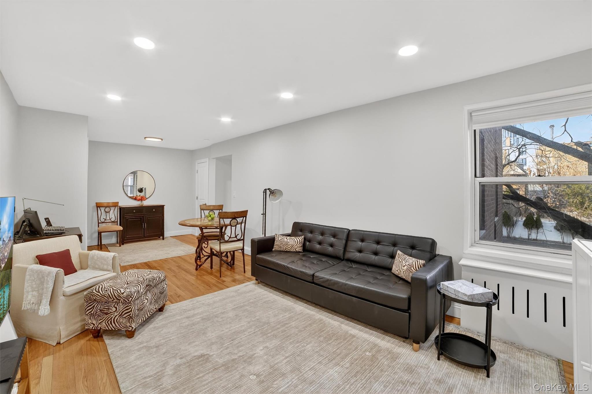 #9 photo, 60 Locust Avenue, New Rochelle , NY 10801