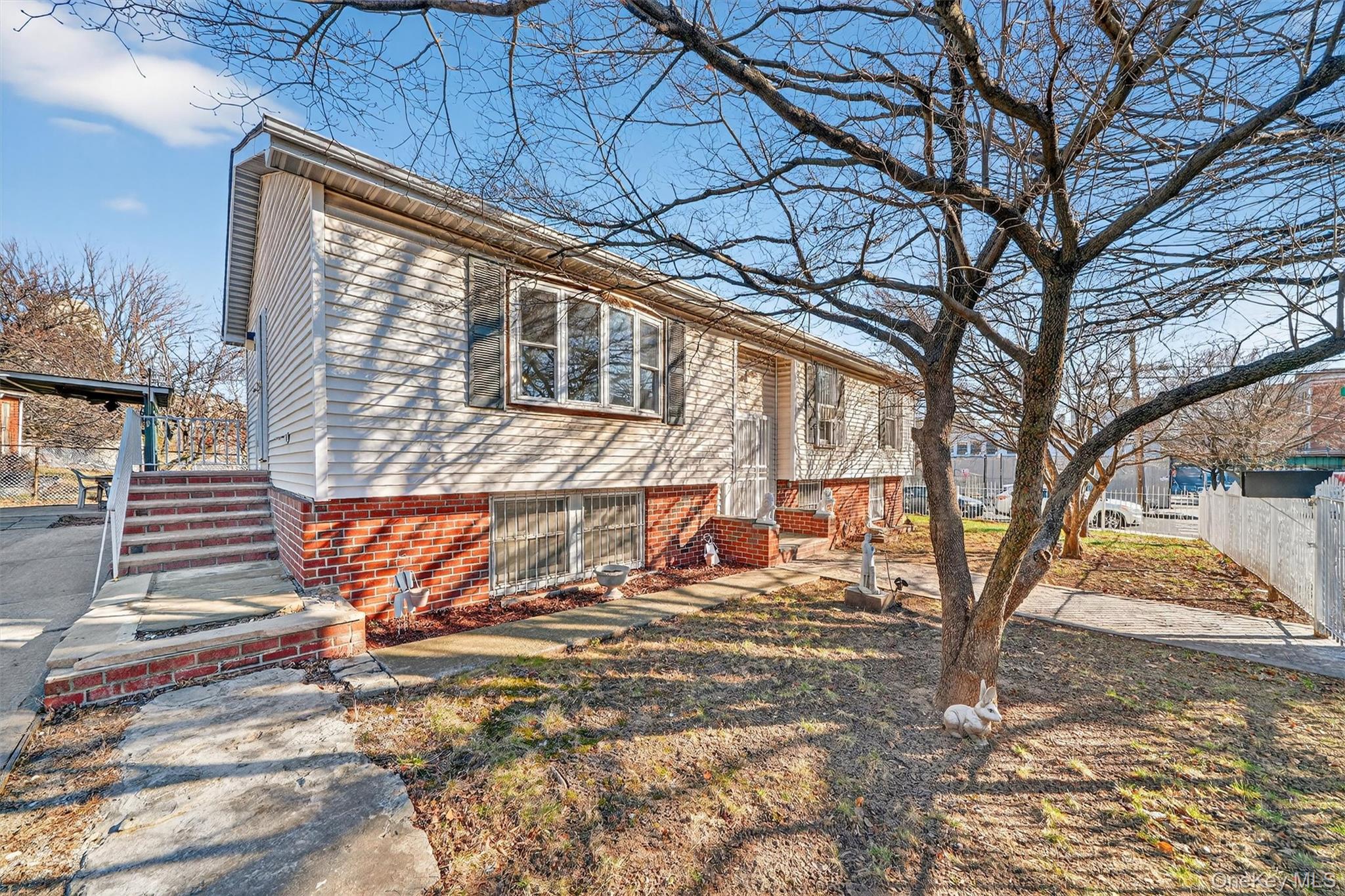 #1 photo, 895 E 172nd Street, Bronx , NY 10460