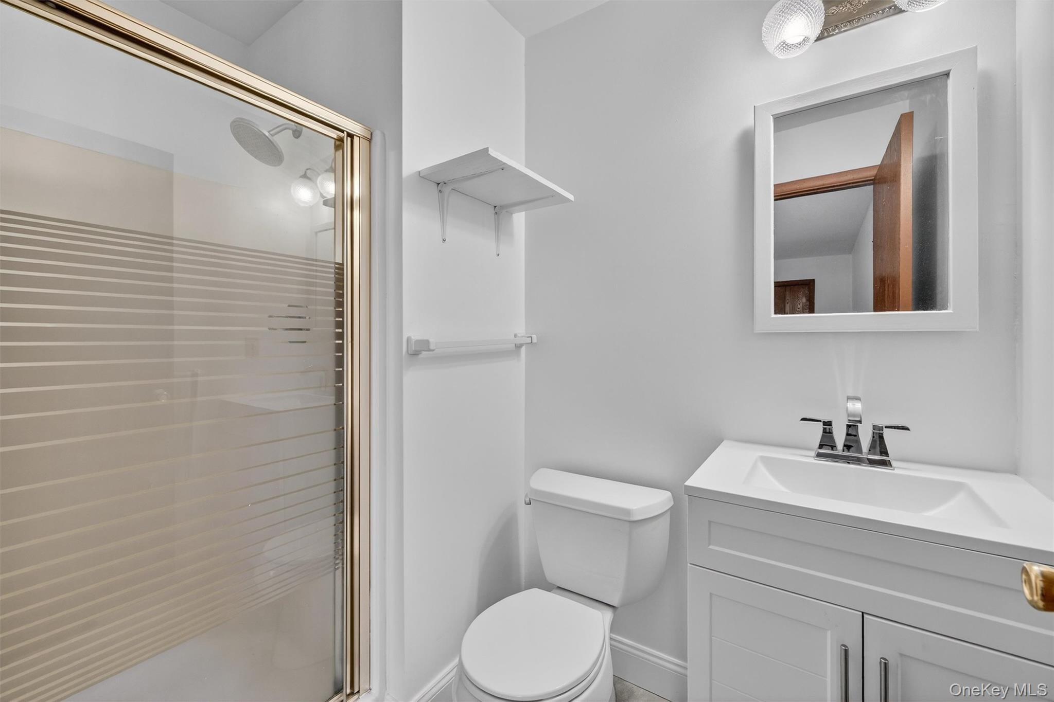 #16 photo, 895 E 172nd Street, Bronx , NY 10460