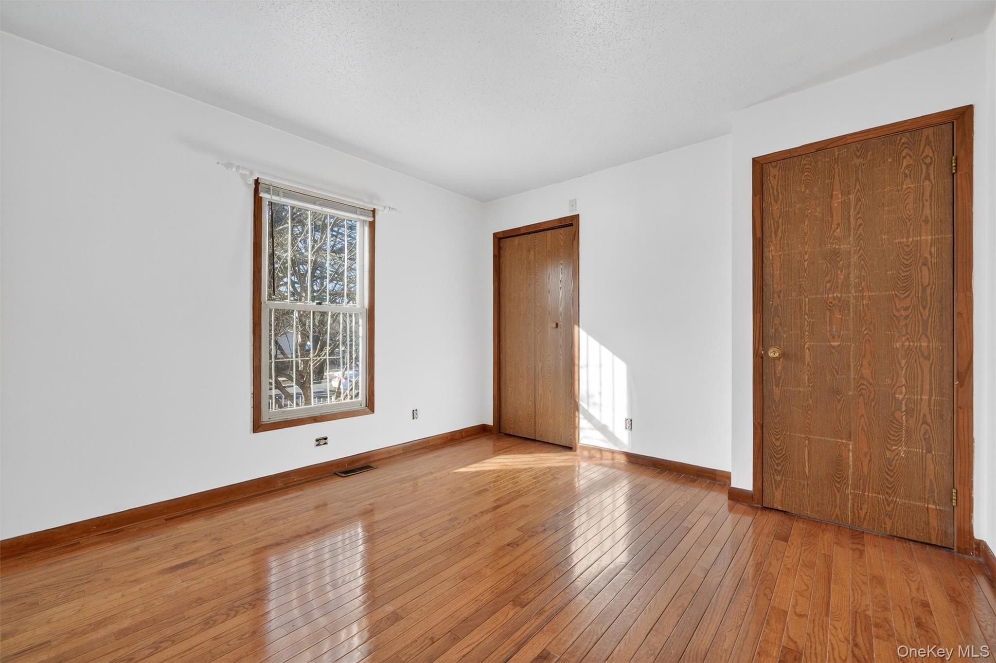 #18 photo, 895 E 172nd Street, Bronx , NY 10460