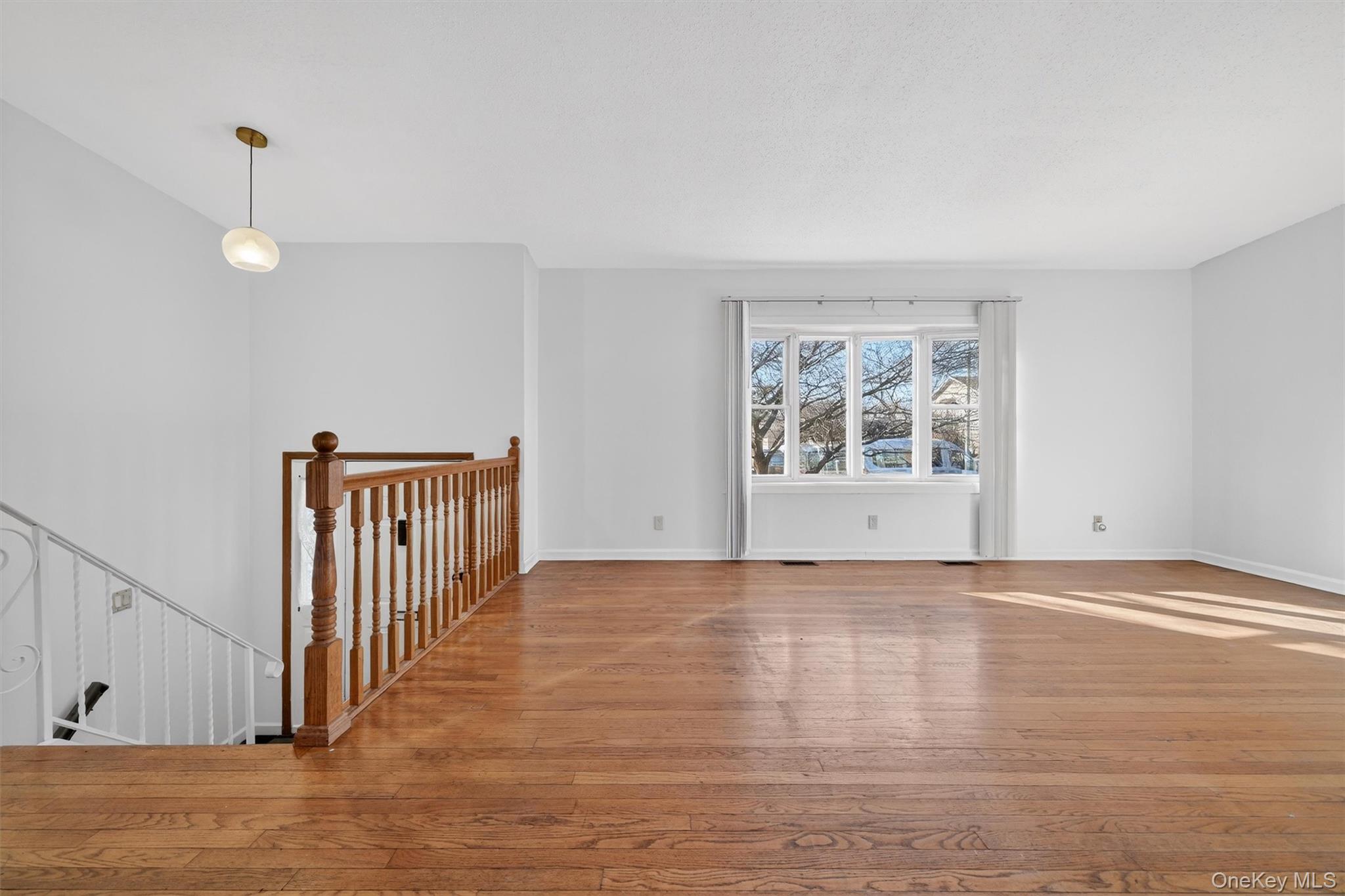 #5 photo, 895 E 172nd Street, Bronx , NY 10460