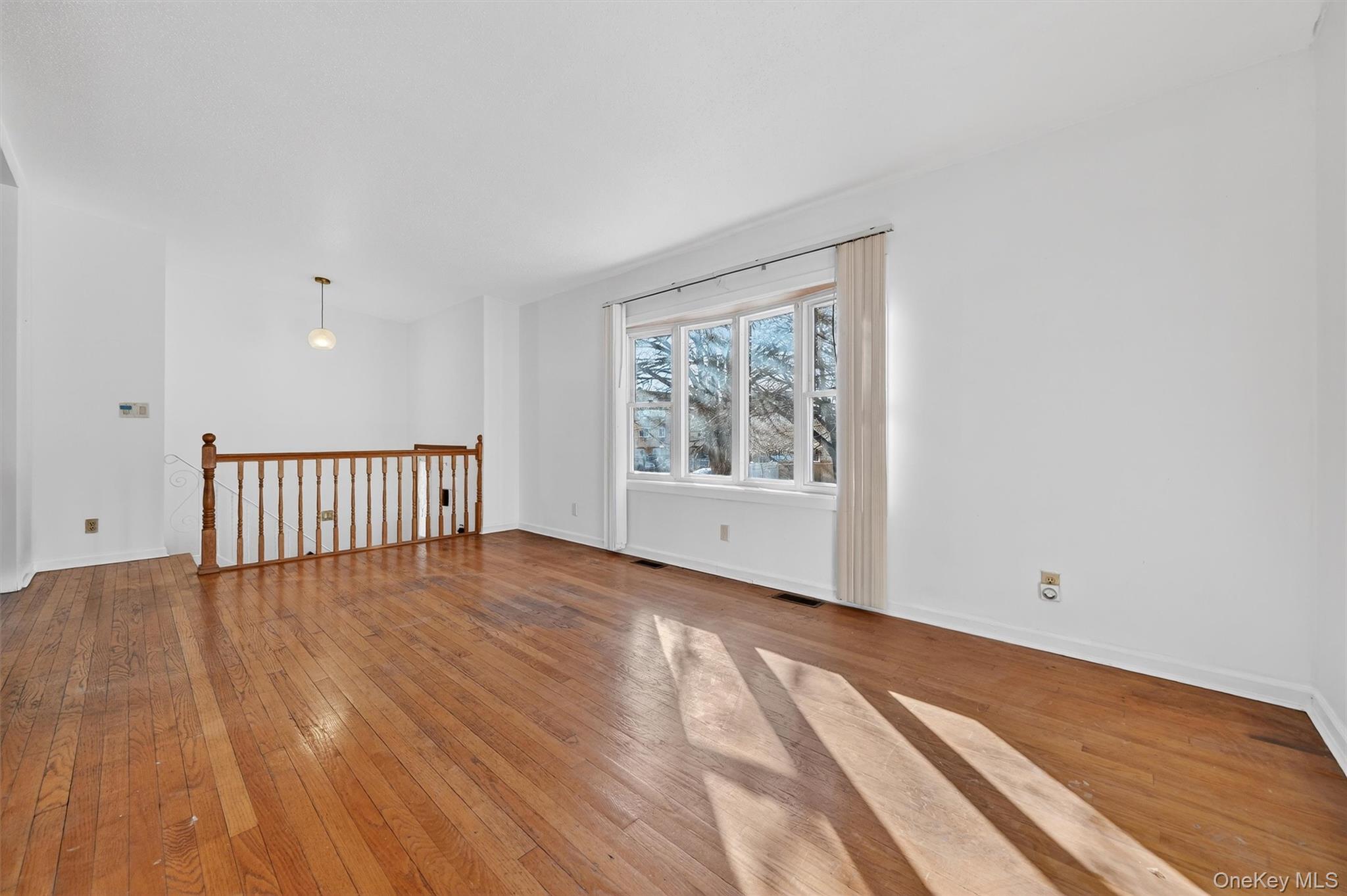 #6 photo, 895 E 172nd Street, Bronx , NY 10460