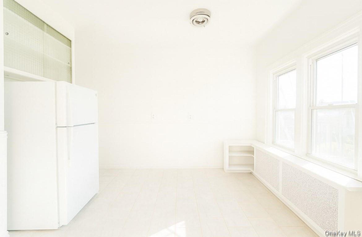 #3 photo, 194 Summit Avenue, Mount Vernon , NY 10550