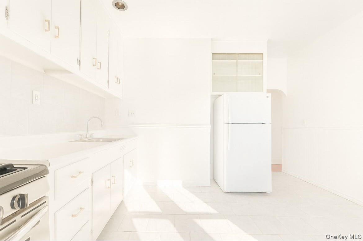 #5 photo, 194 Summit Avenue, Mount Vernon , NY 10550