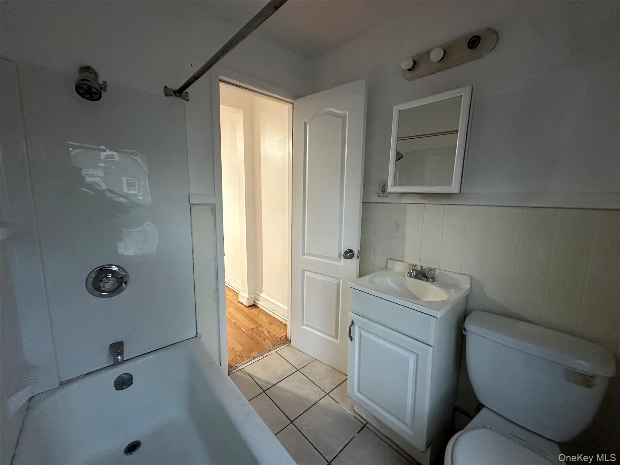 #17 photo, 17 Church Street, 뉴욕주 Marlboro , NY 12542