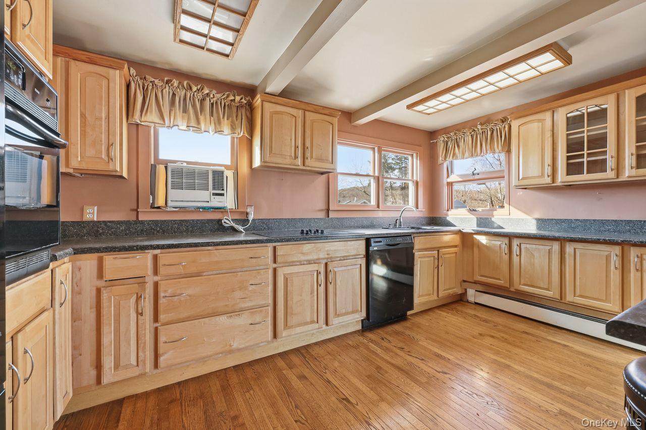 #8 photo, 12 Sebago Road, 뉴욕주 Carmel , NY 10512