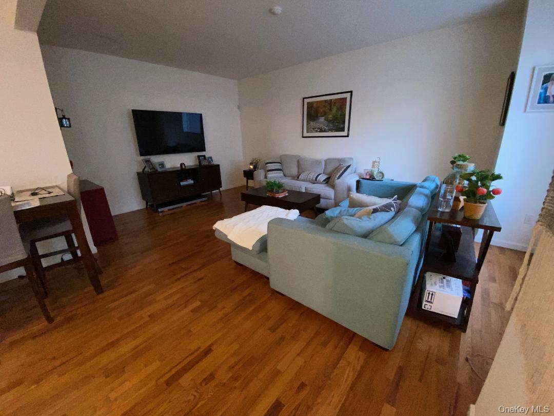 #3 photo, 213 Arlington Court, 뉴욕주 Bardonia , NY 10954