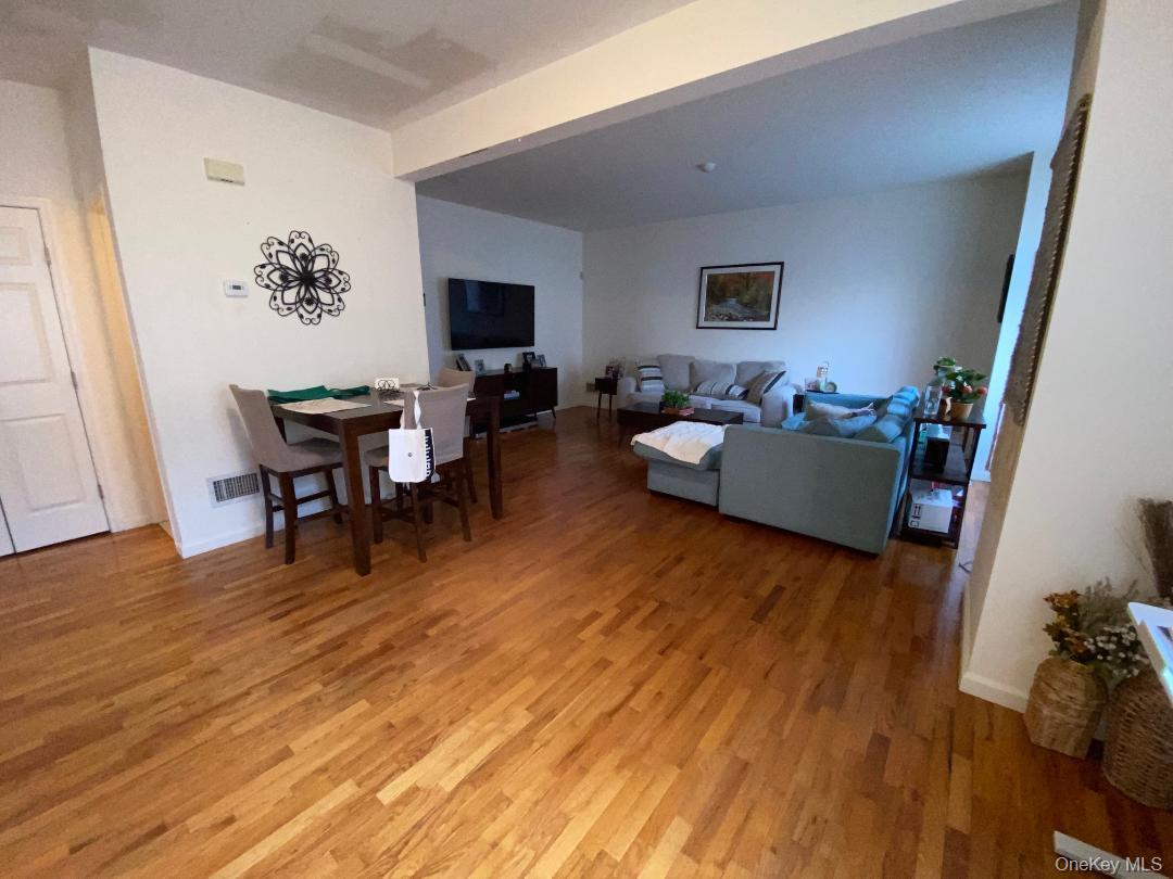 #4 photo, 213 Arlington Court, 뉴욕주 Bardonia , NY 10954