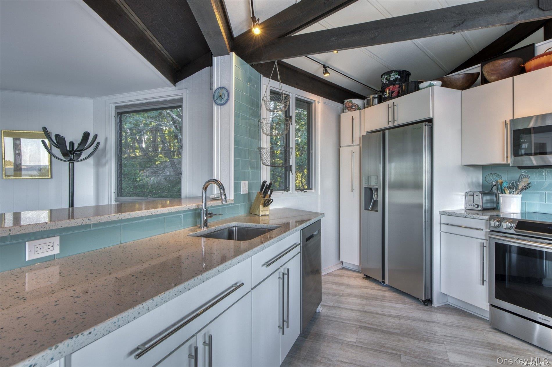 #8 photo, Orient, 롱 아일랜드 Orient , NY 11957