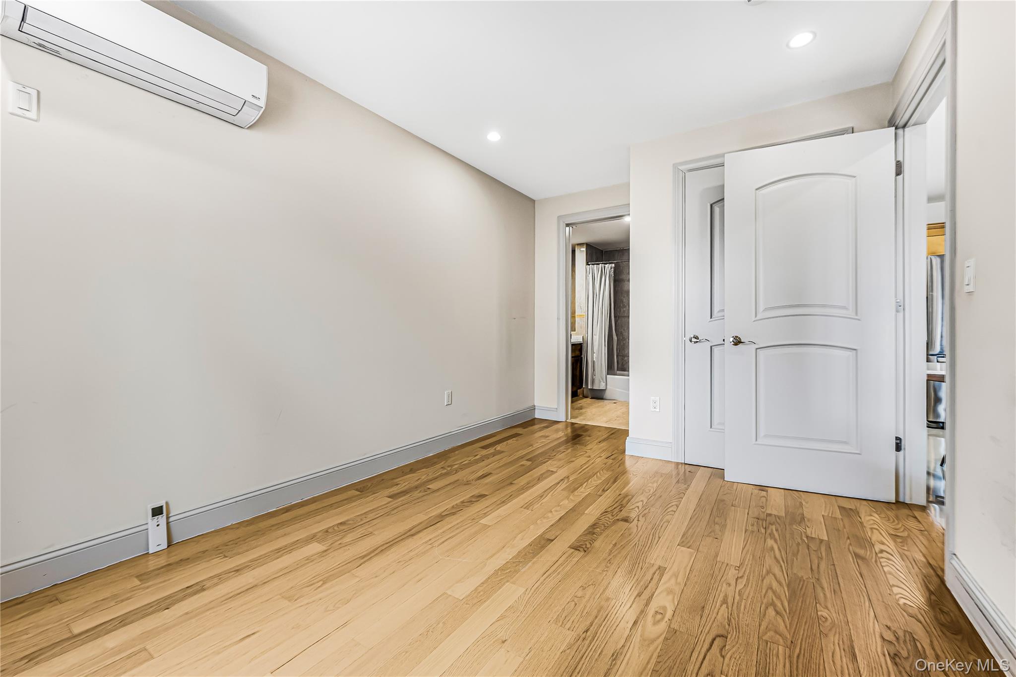 #10 photo, 6538 austin st, Rego Park , NY 11374