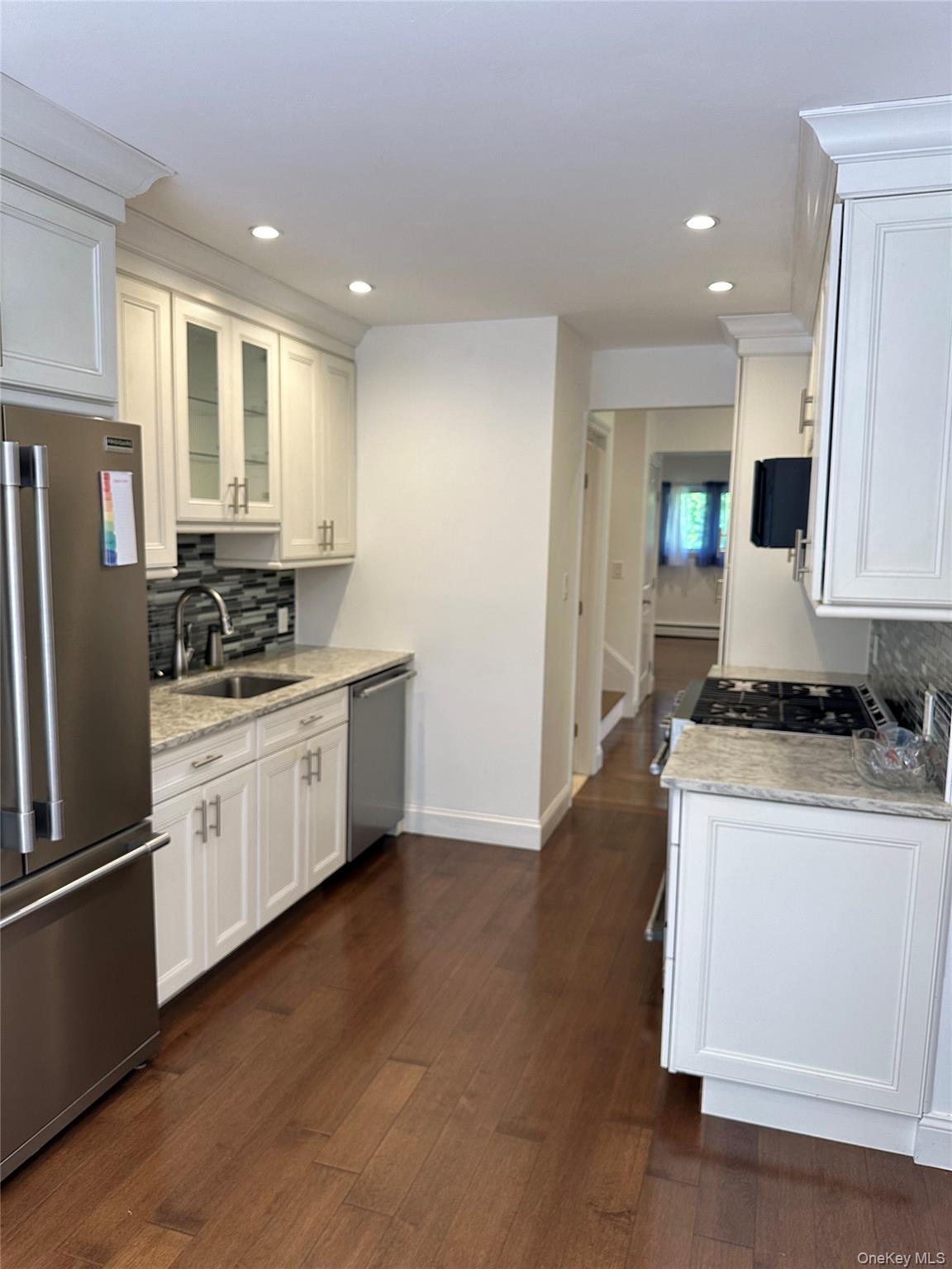 #15 photo, 280 Terry Rd, מחוז סאפוק Smithtown , NY 11787