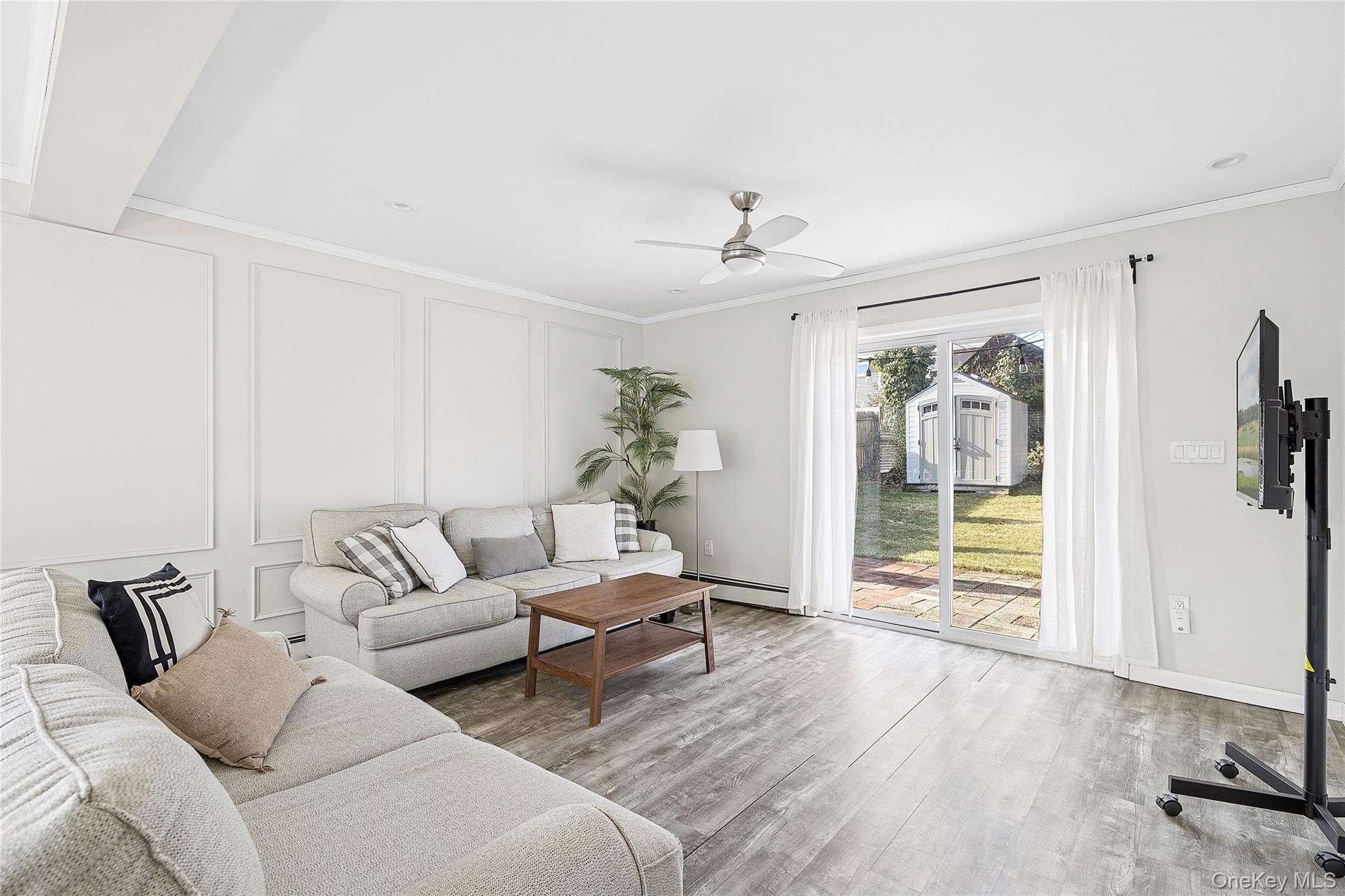 #5 photo, 22 Shelter Lane, नासाउ काउंटी Levittown , NY 11756