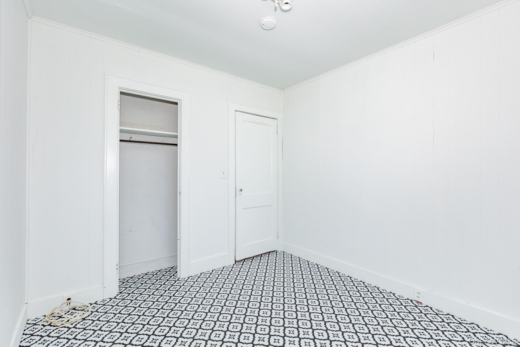 #4 photo, 160 Austin Street, 롱 아일랜드 Lindenhurst , NY 11757