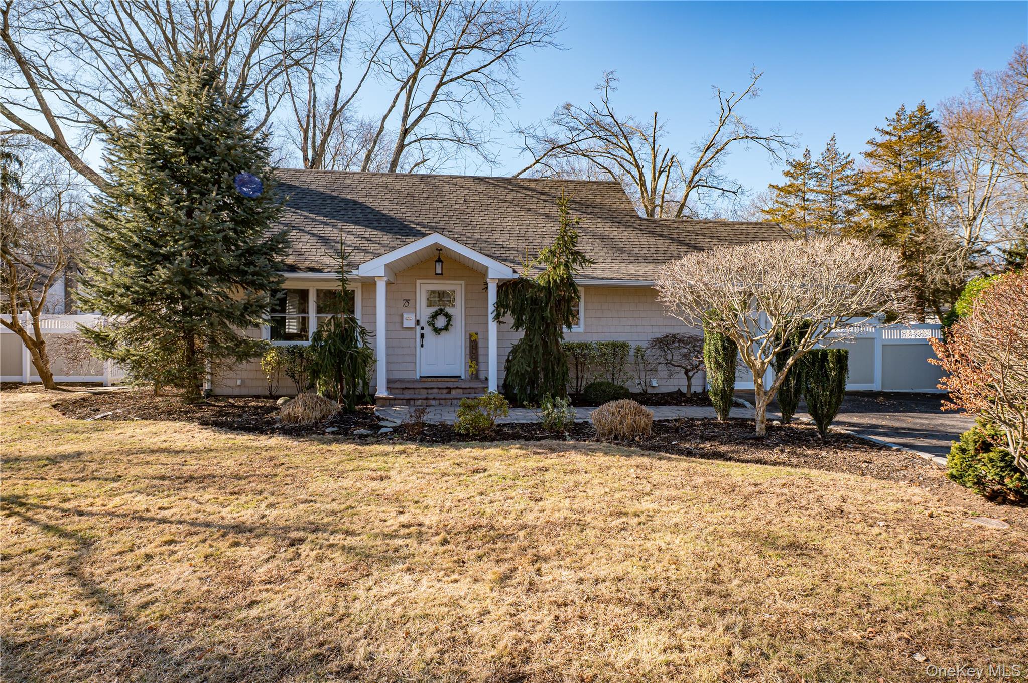 #2 photo, 75 Hazard Avenue, سوفولك Huntington Station , NY 11746