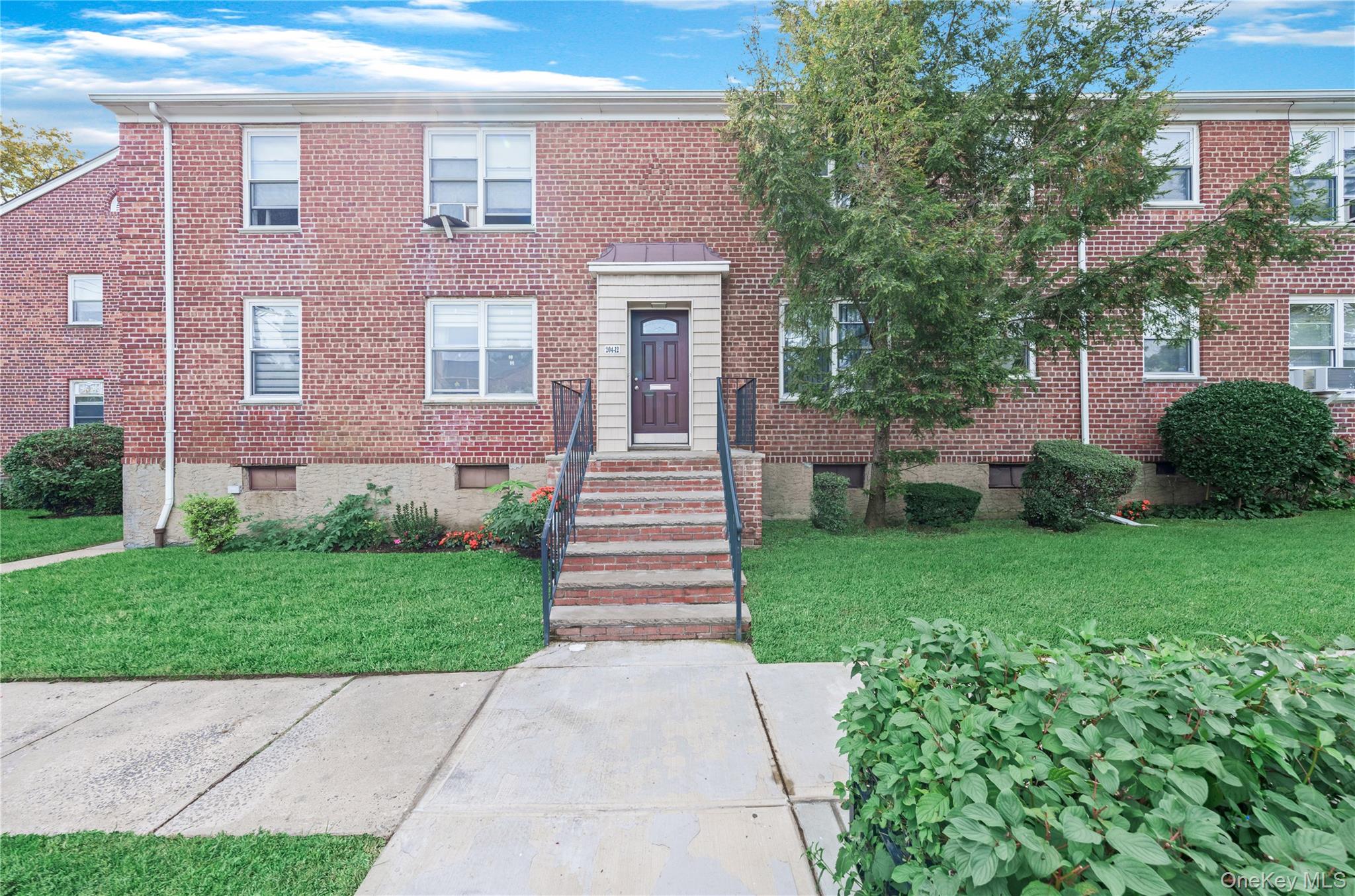 #1 photo, 204-12 35th Avenue, 뉴욕퀸즈 Bayside , NY 11361