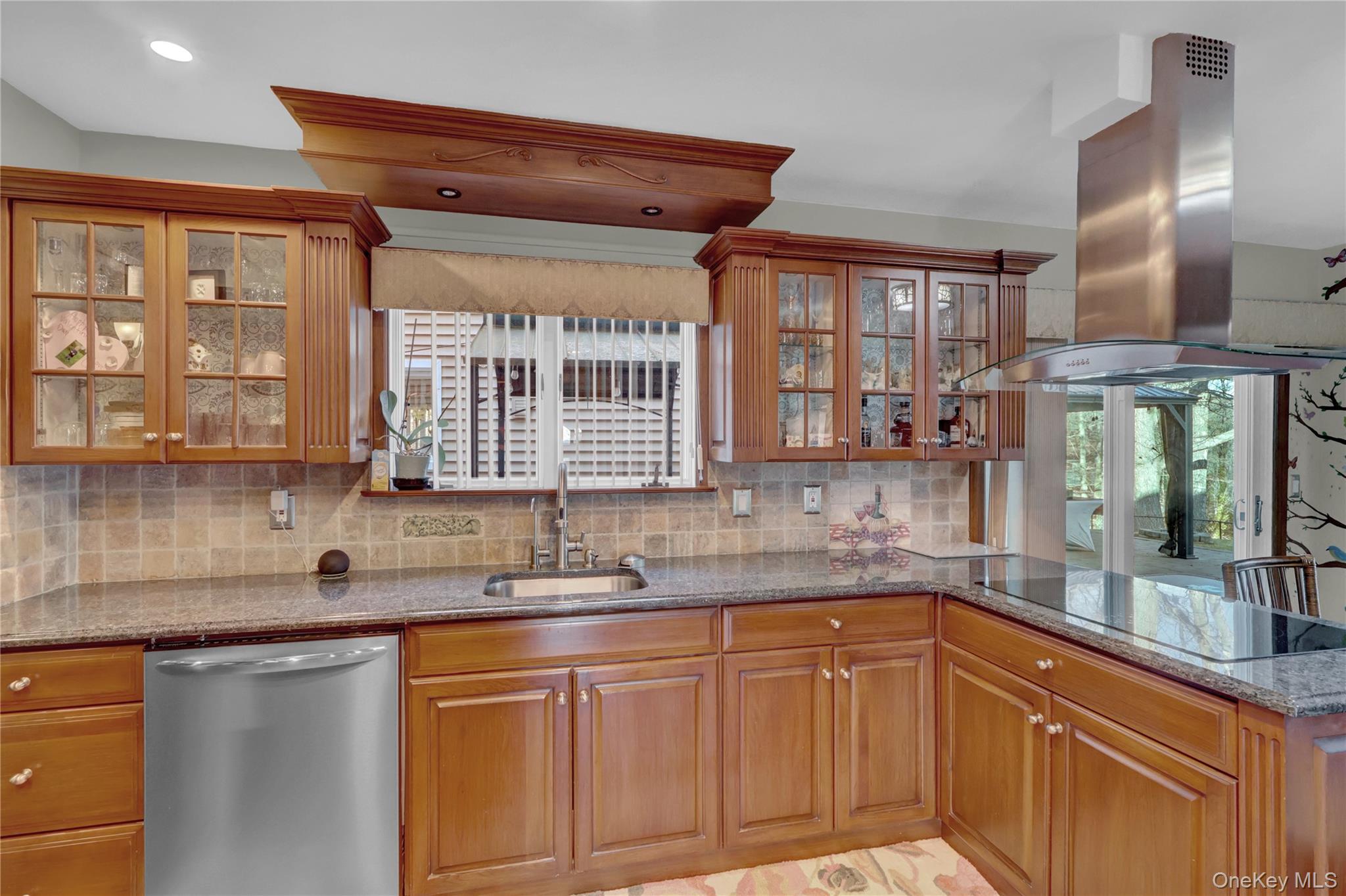 #8 photo, 2 Riverview Terrace, Саффолк ‖ Smithtown , NY 11787