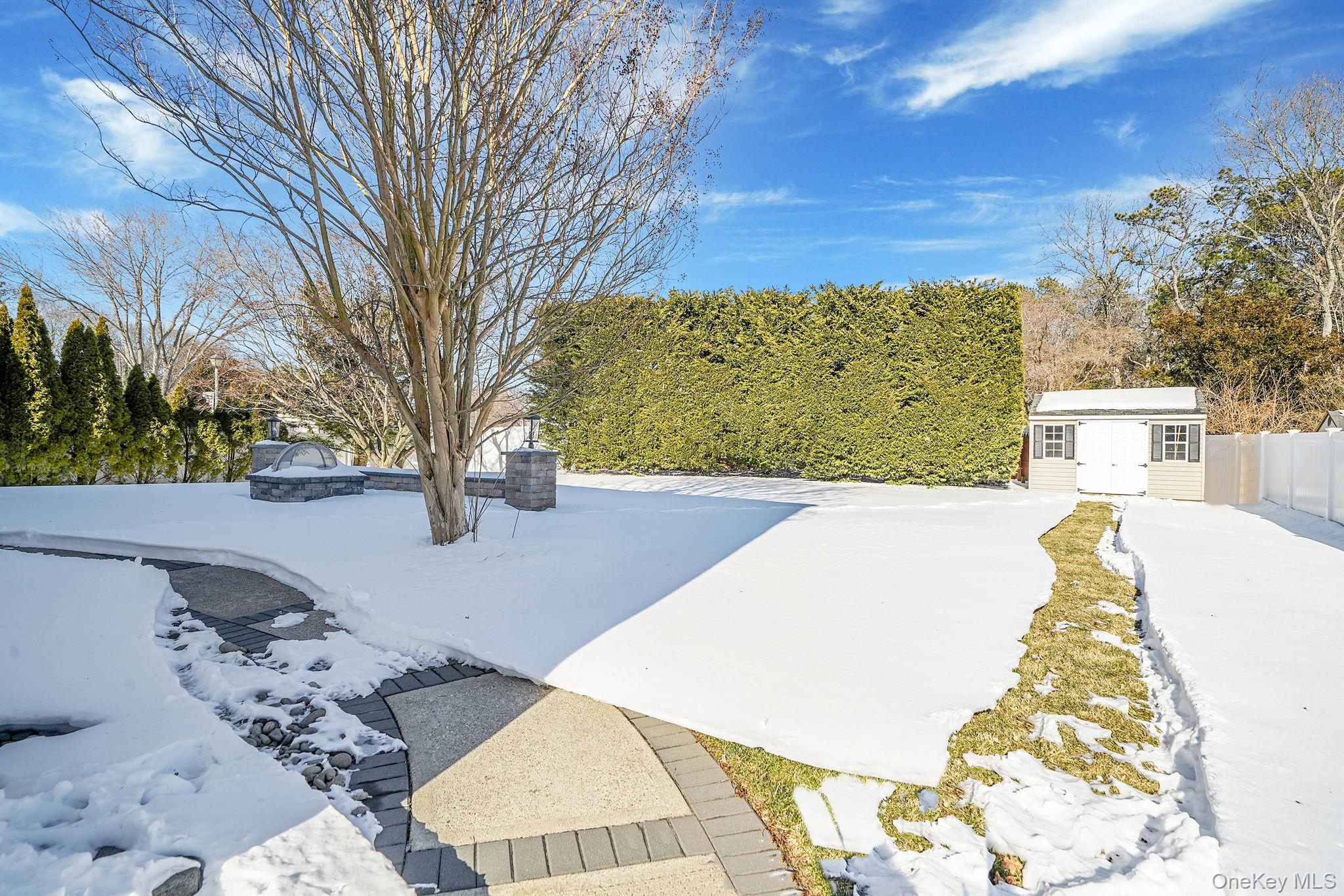 #4 photo, 49 Gainsborough Road, サフォーク郡 Holbrook , NY 11741