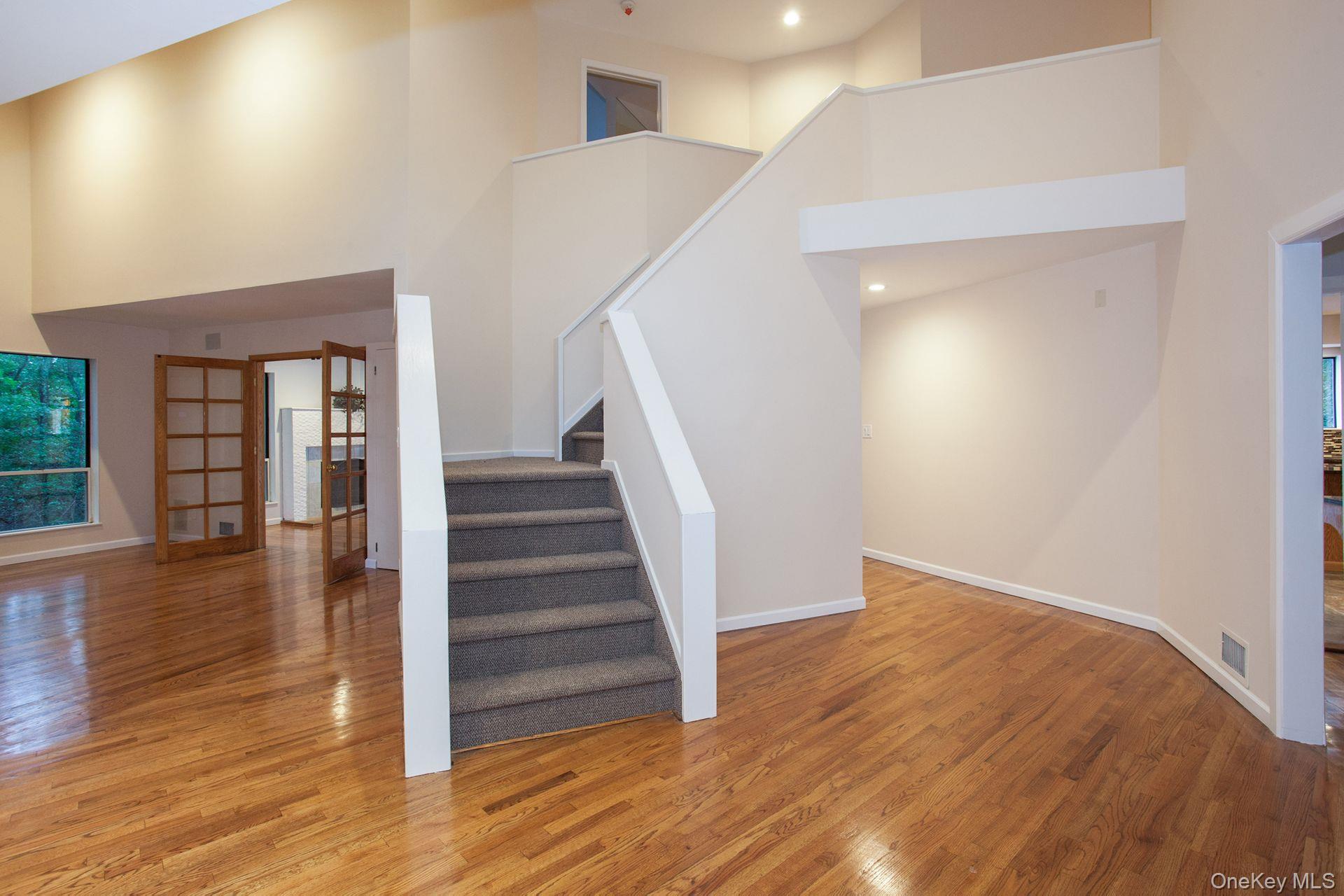 #4 photo, 12 N Ridge Road, सफ़ोक काउंटी Setauket , NY 11733