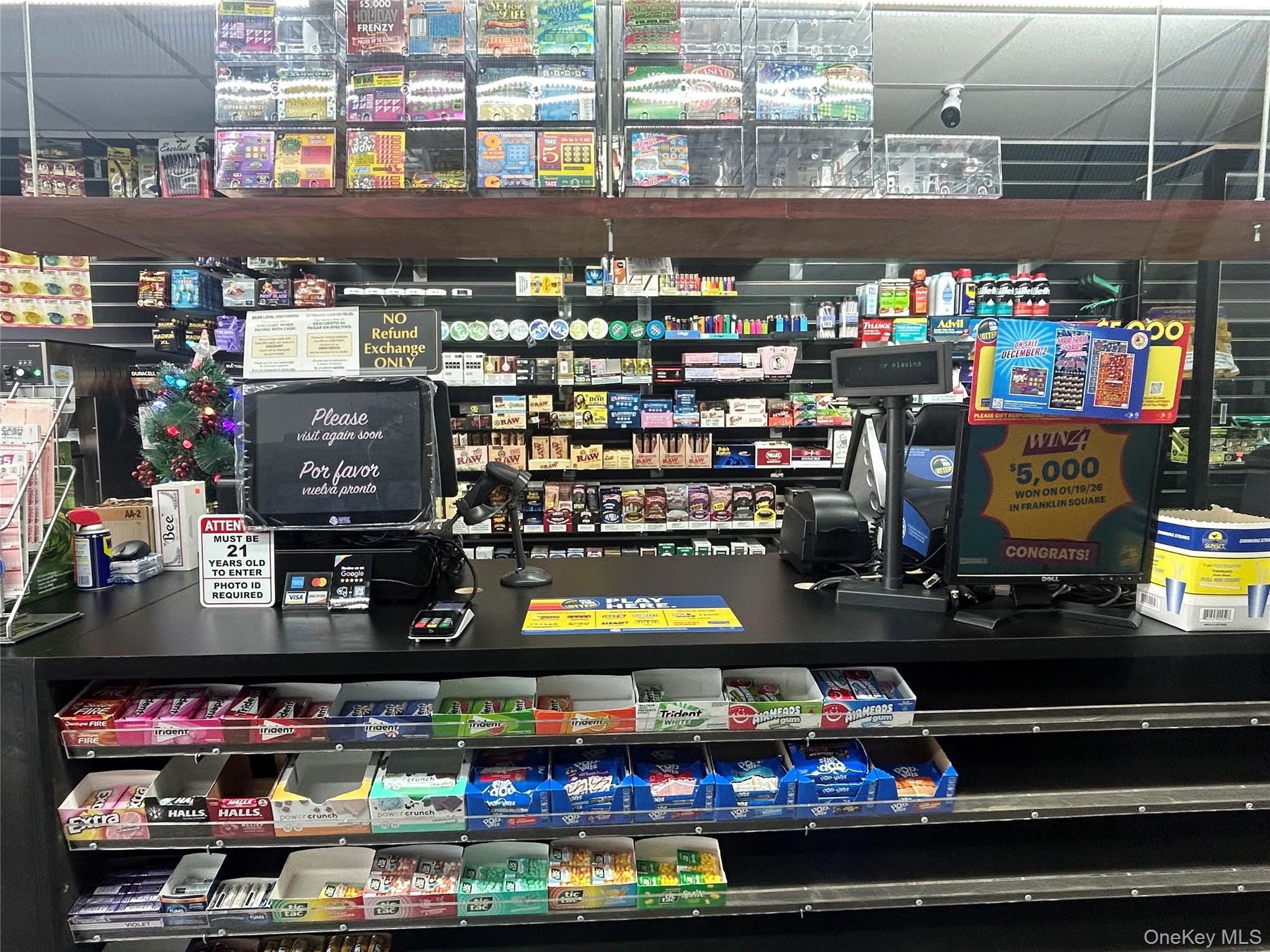 #4 photo, 981 Hempstead Turnpike, Franklin Square , NY 10010