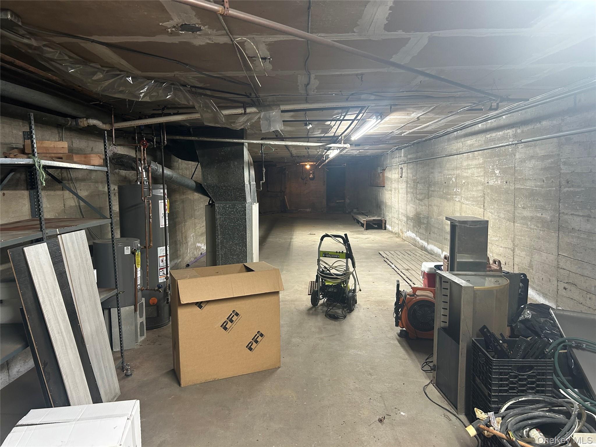 #8 photo, 981 Hempstead Turnpike, Franklin Square , NY 10010