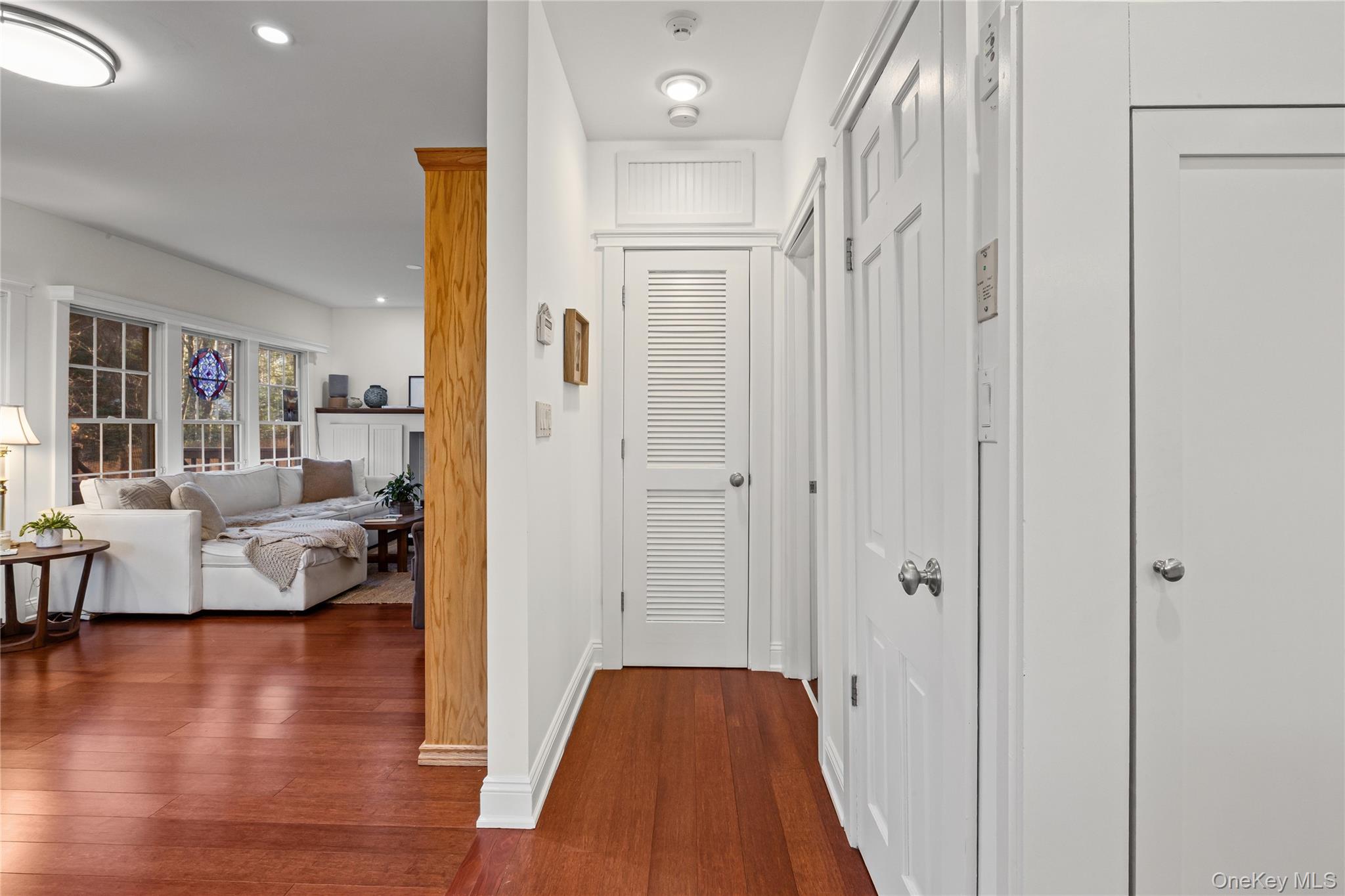 #17 photo, 2 Walnut Avenue, Setauket , NY 11733