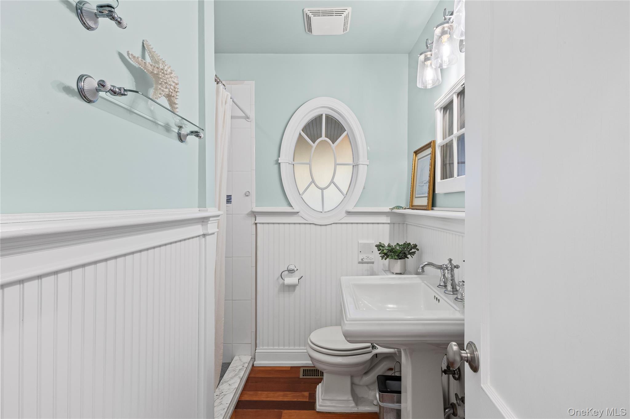 #18 photo, 2 Walnut Avenue, Setauket , NY 11733