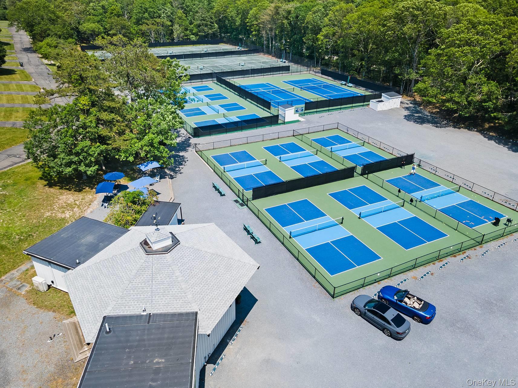 #10 photo, 142 Montauk Highway, Westhampton , NY 11977