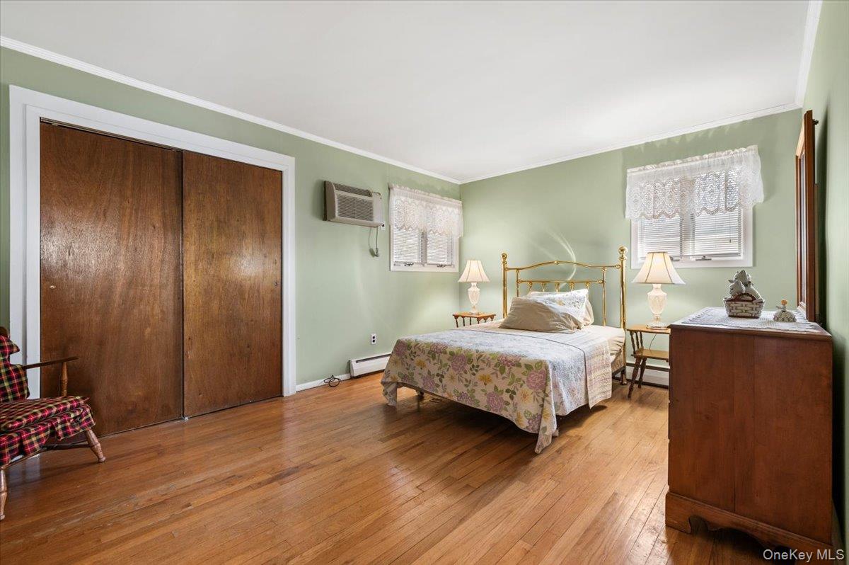 #10 photo, 53 Beaumont Drive, नासाउ काउंटी Plainview , NY 11803