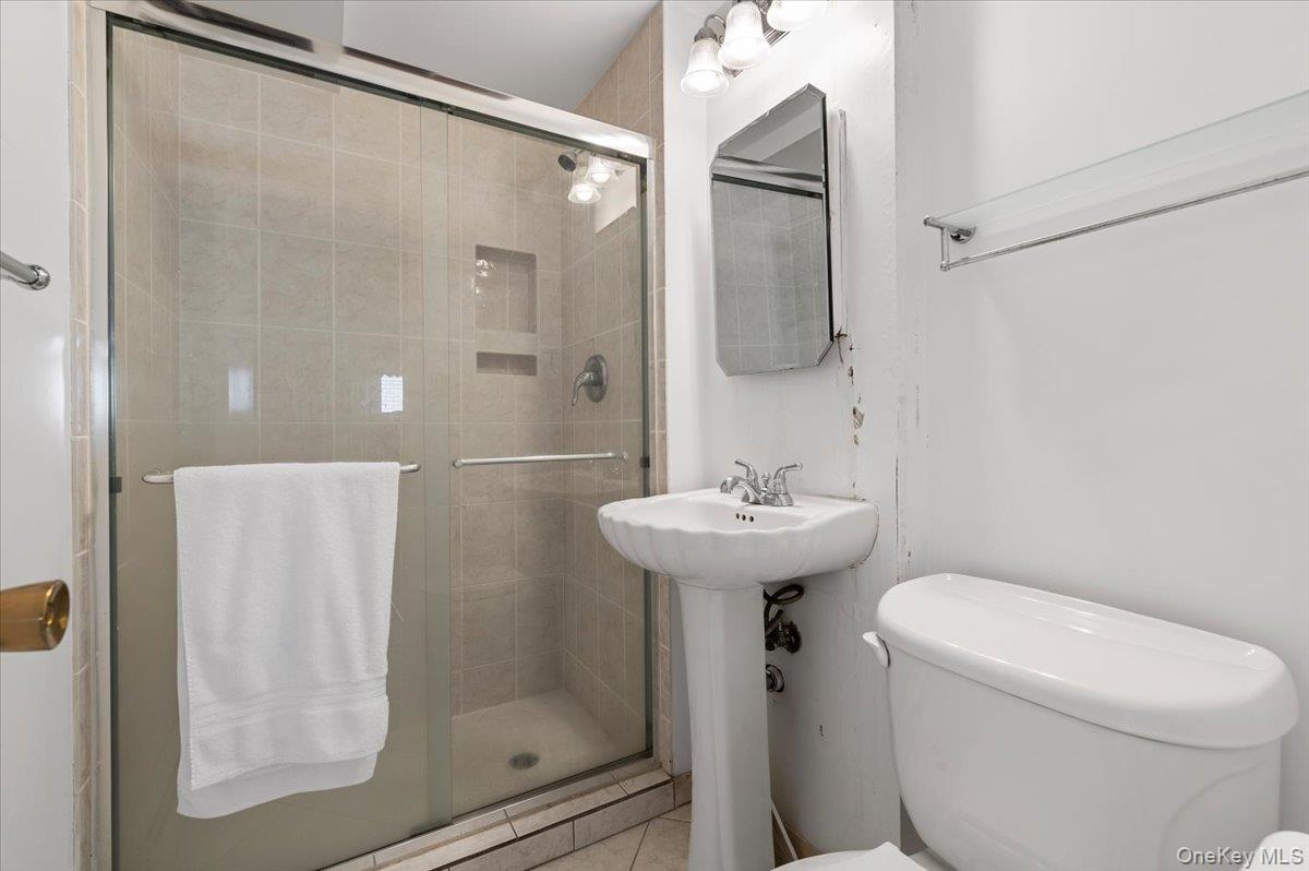 #18 photo, 53 Beaumont Drive, नासाउ काउंटी Plainview , NY 11803