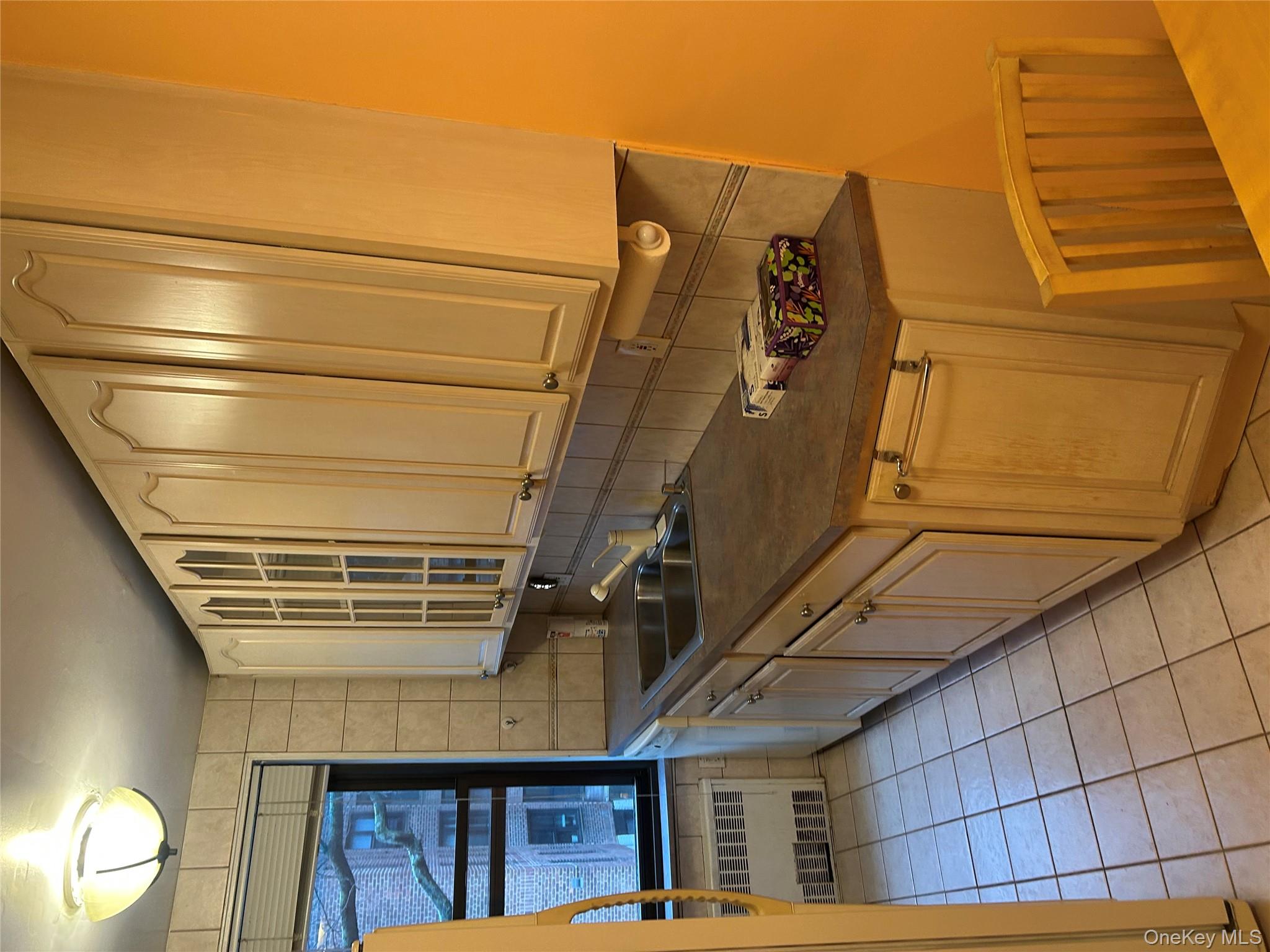 #13 photo, 83-85 Woodhaven Boulevard, Куинс ‖ Woodhaven , NY 11421