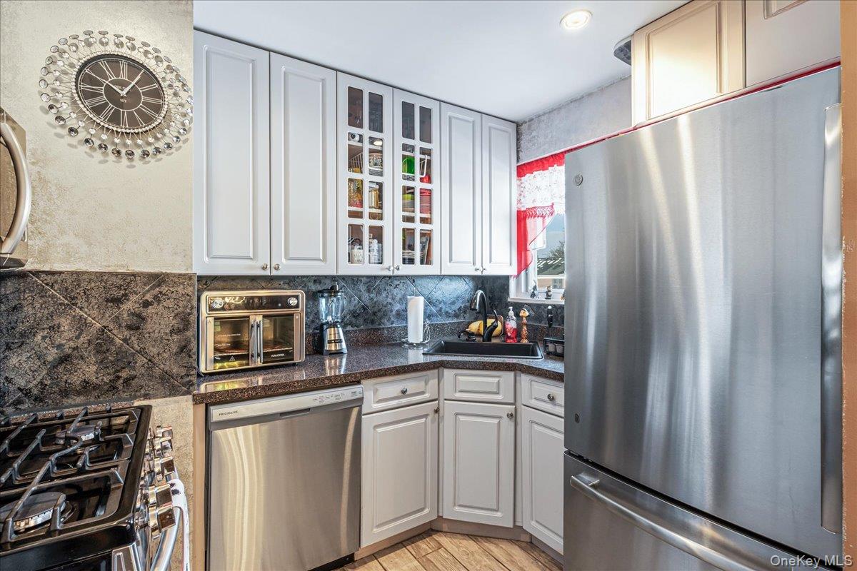 #9 photo, 216-15 68th Avenue, Bayside , NY 11364