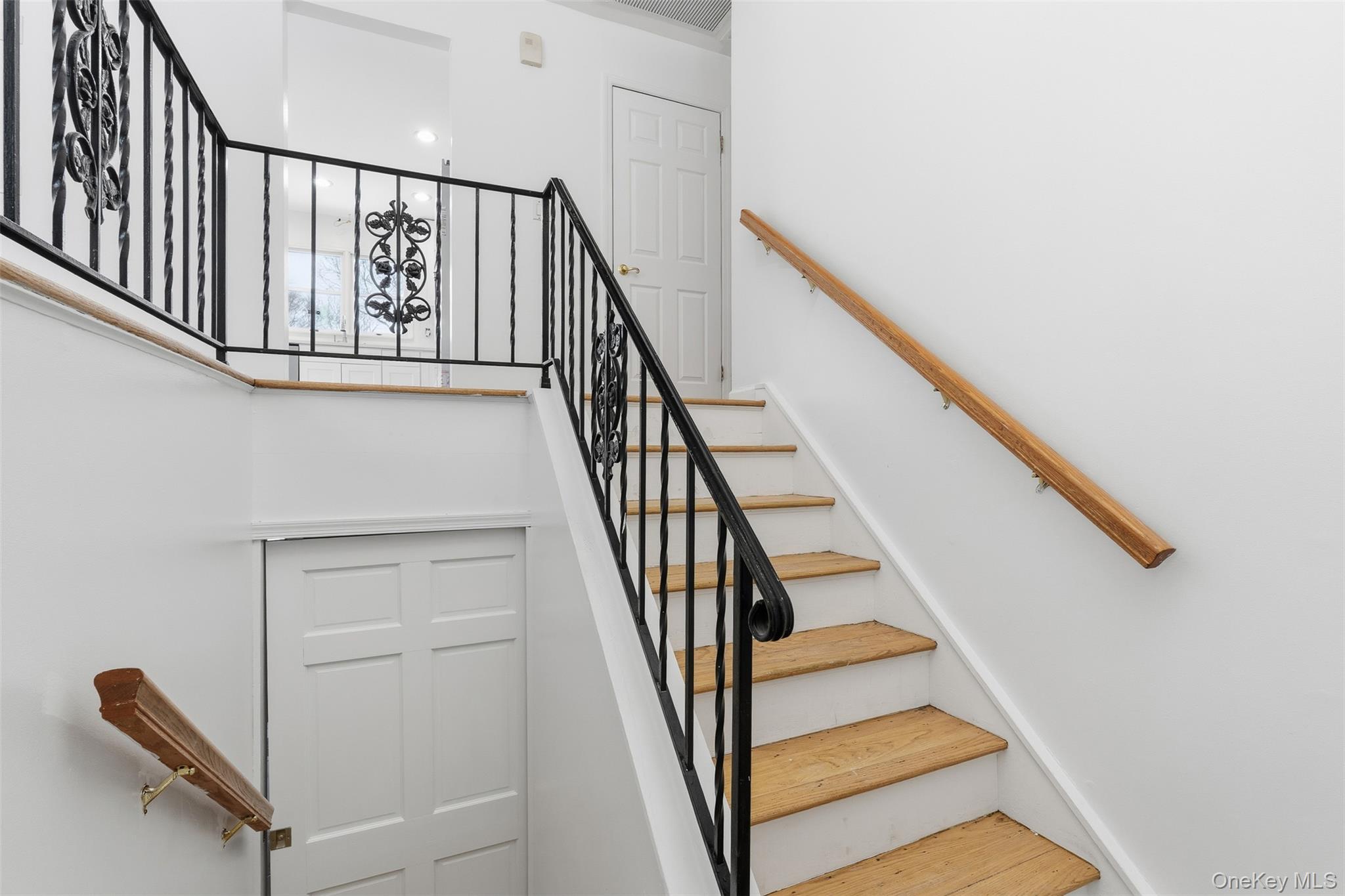 #3 photo, 1618 Morningview Drive, Yorktown Heights , NY 10598